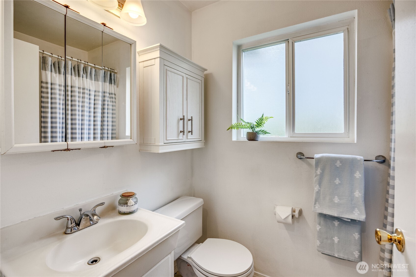 8099 NE Evergreen Avenue