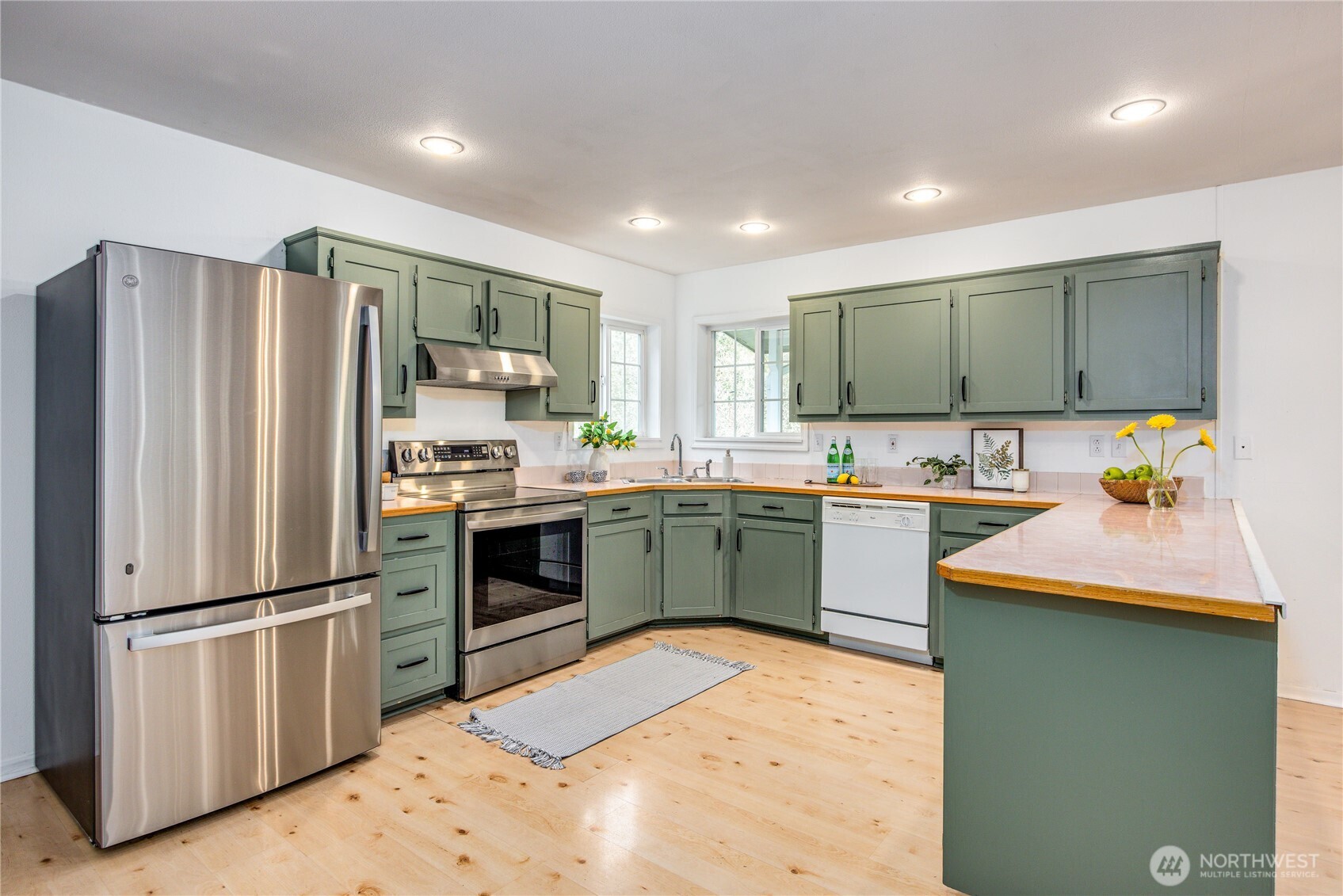 8099 NE Evergreen Avenue