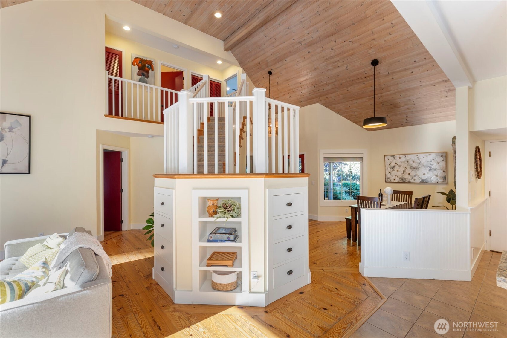 22789 South Kingston Road NE