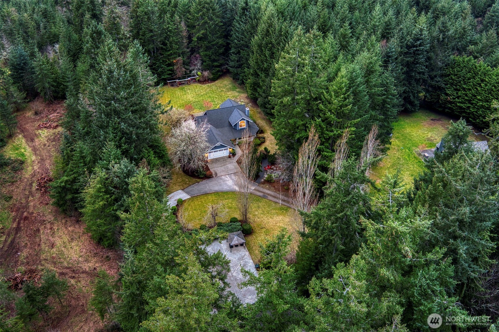 22789 South Kingston Road NE