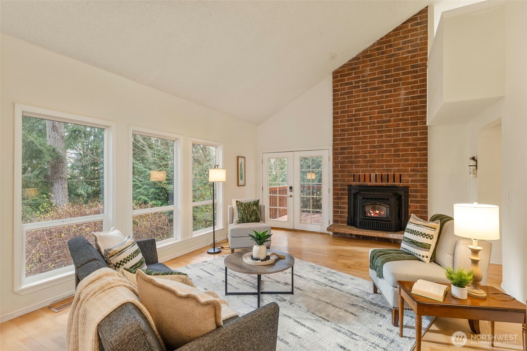 10035 NE Kingston Farm Road