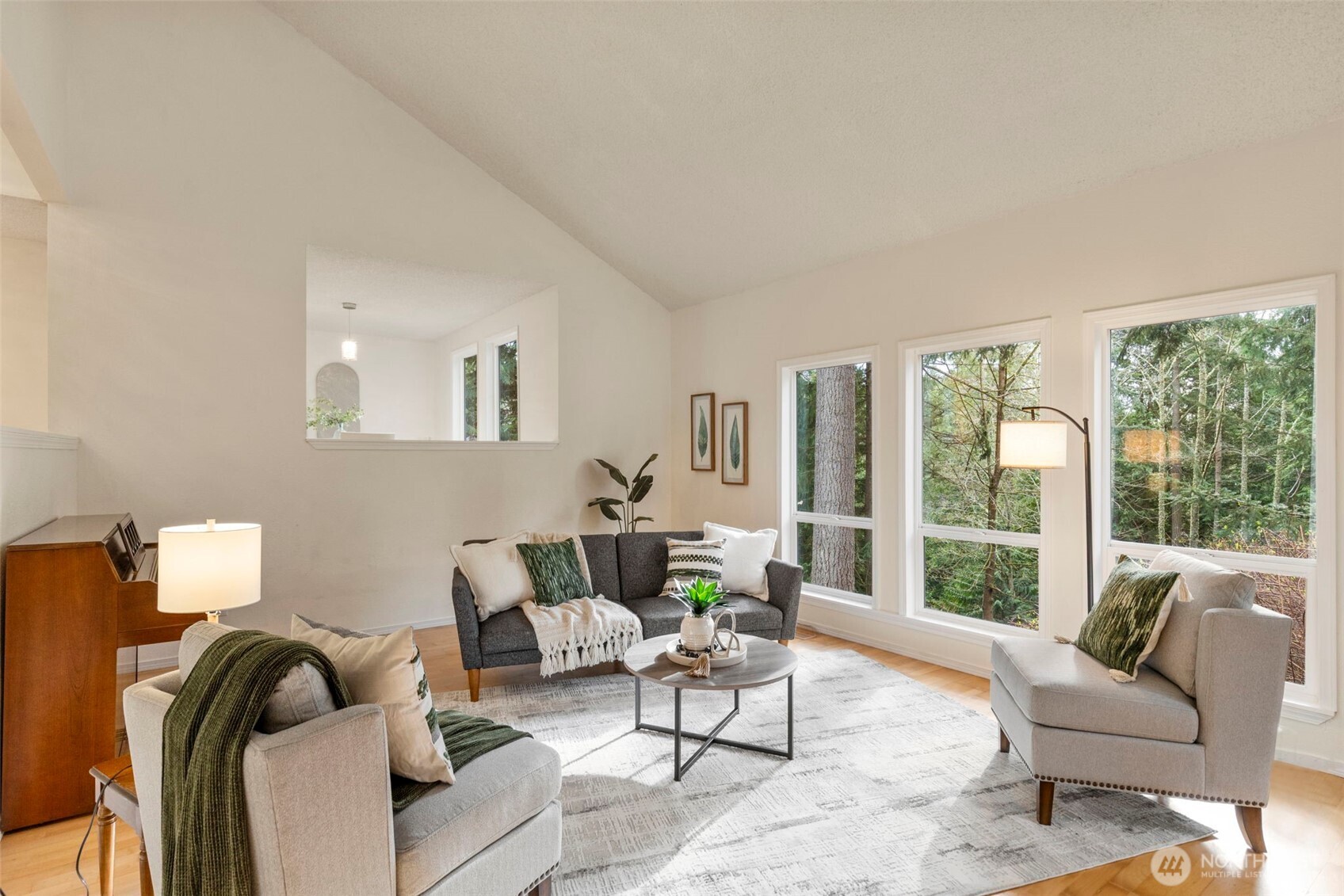 10035 NE Kingston Farm Road