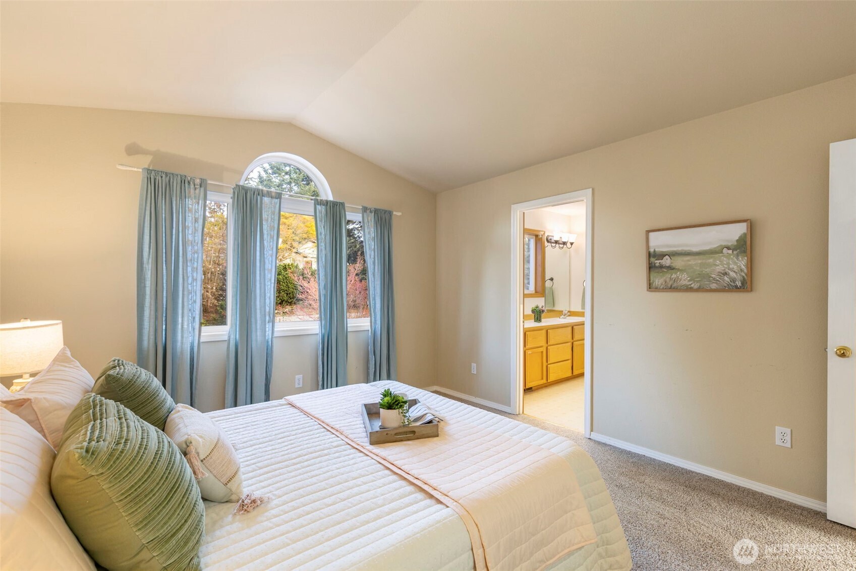 26227 Tuckerman Avenue NE