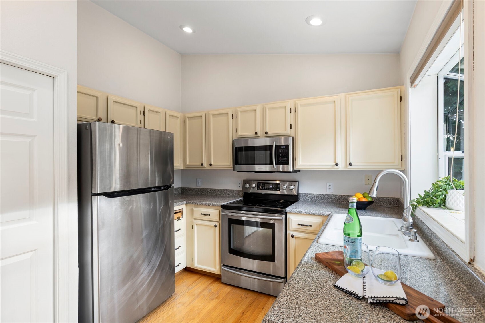 26227 Tuckerman Avenue NE