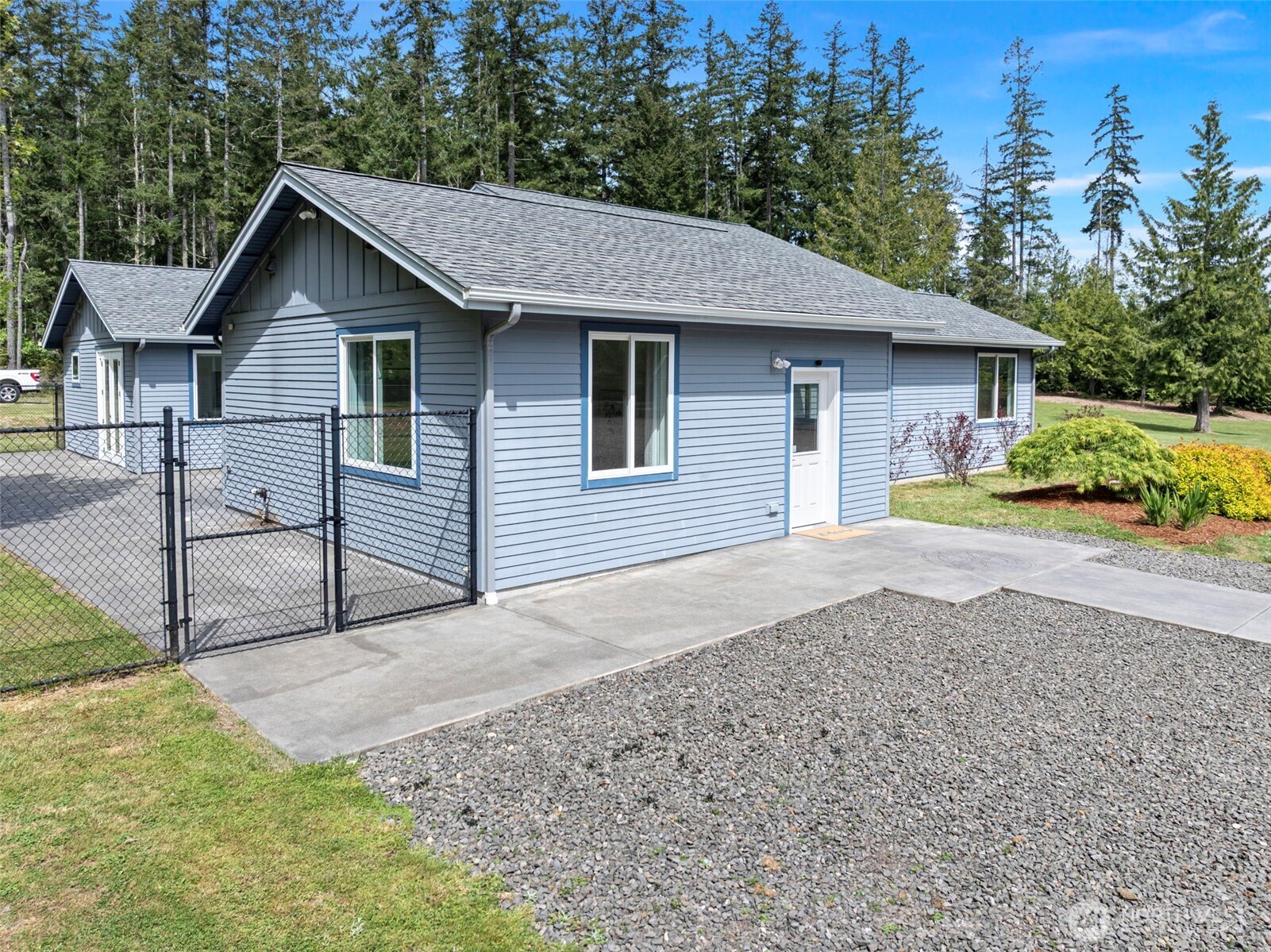 1002 NW Thompson Road