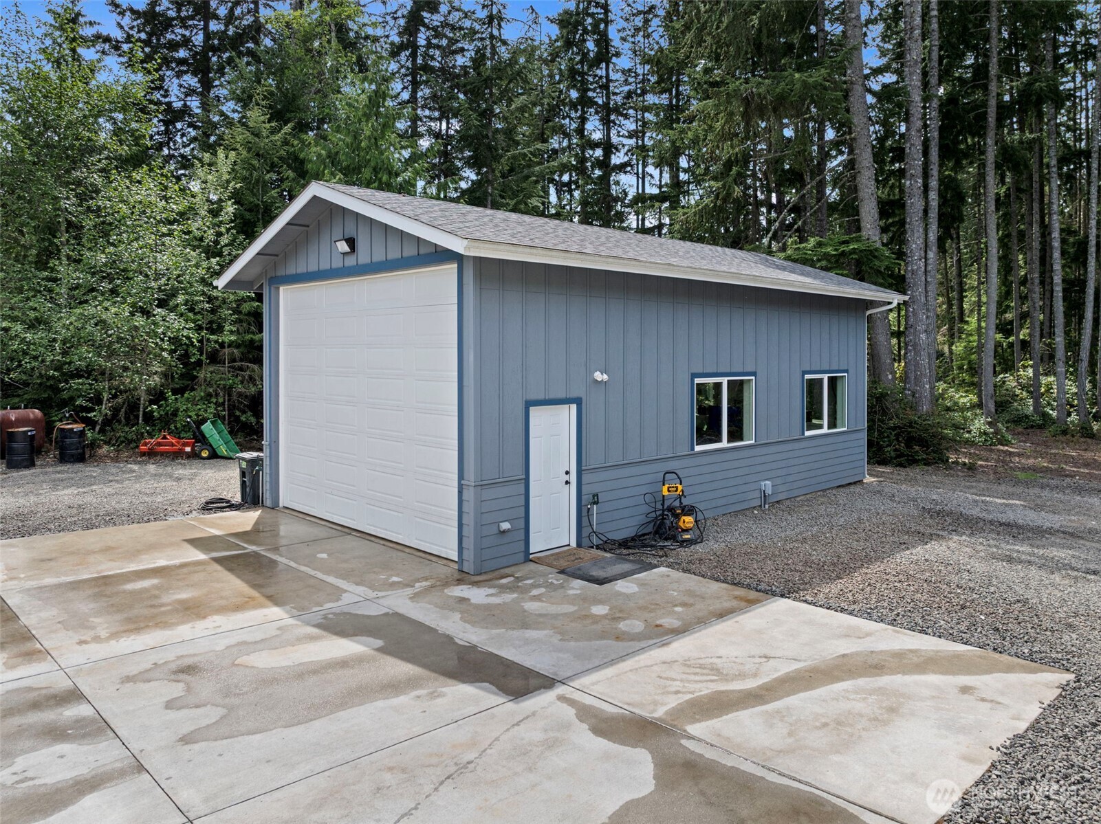 1002 NW Thompson Road