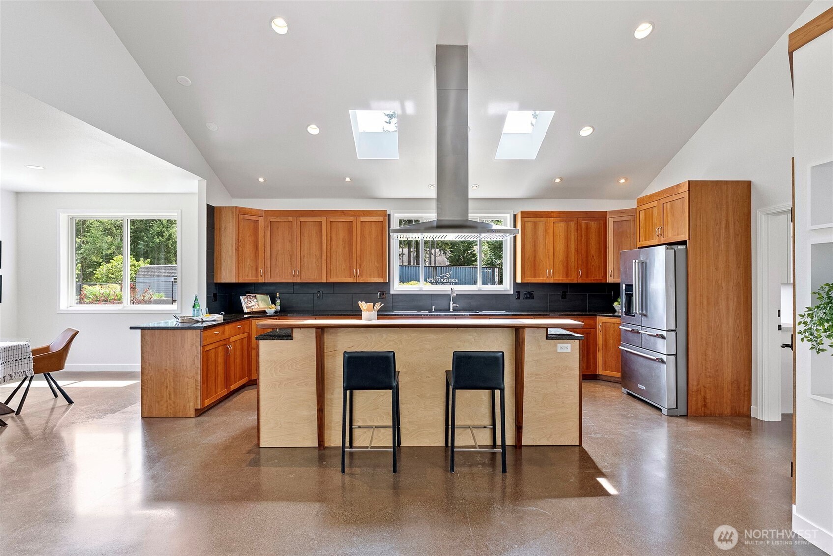 1002 NW Thompson Road