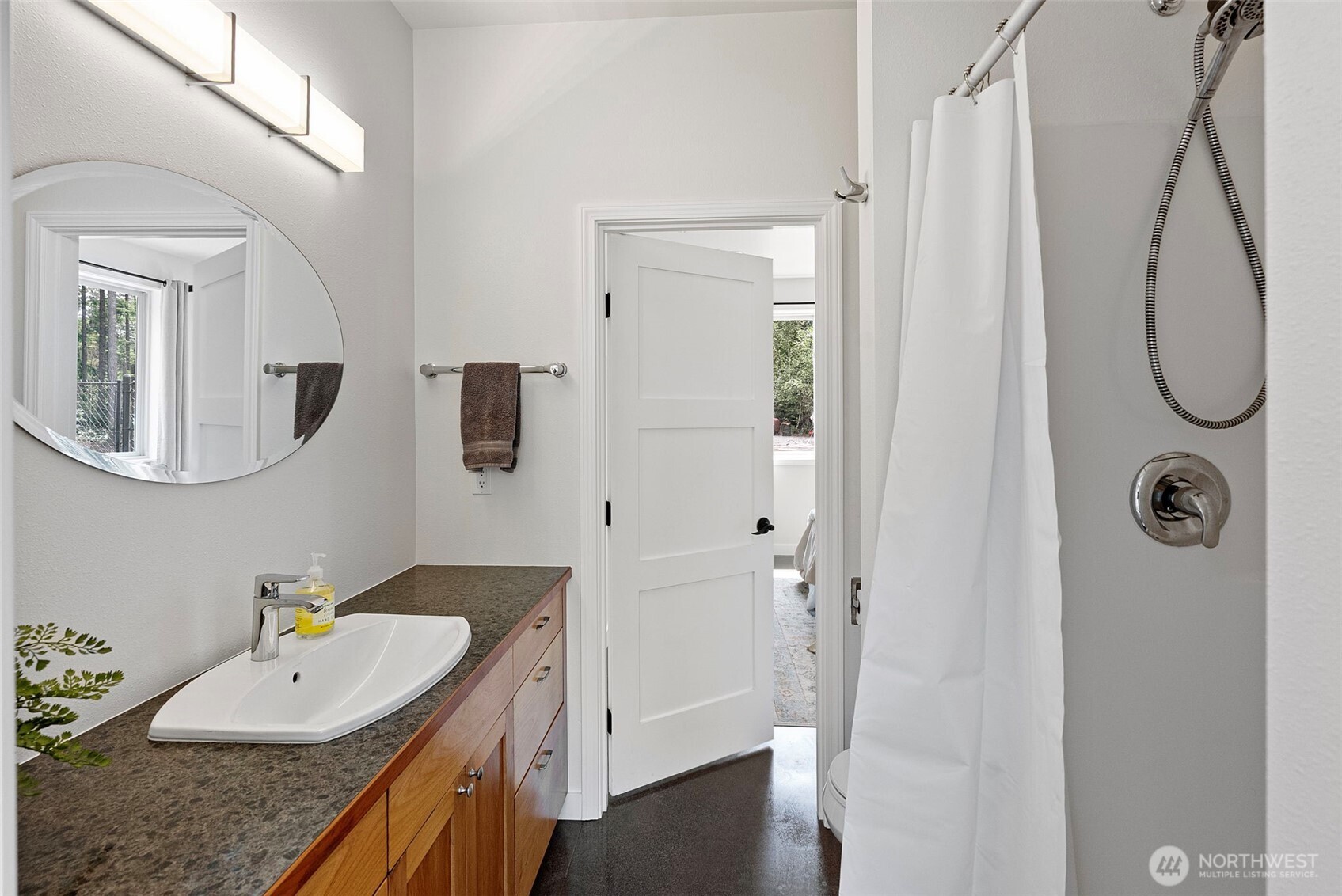 1002 NW Thompson Road