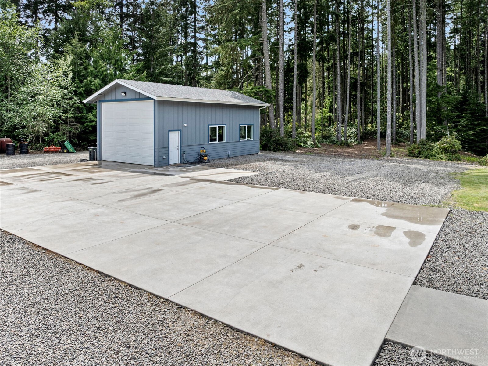 1002 NW Thompson Road