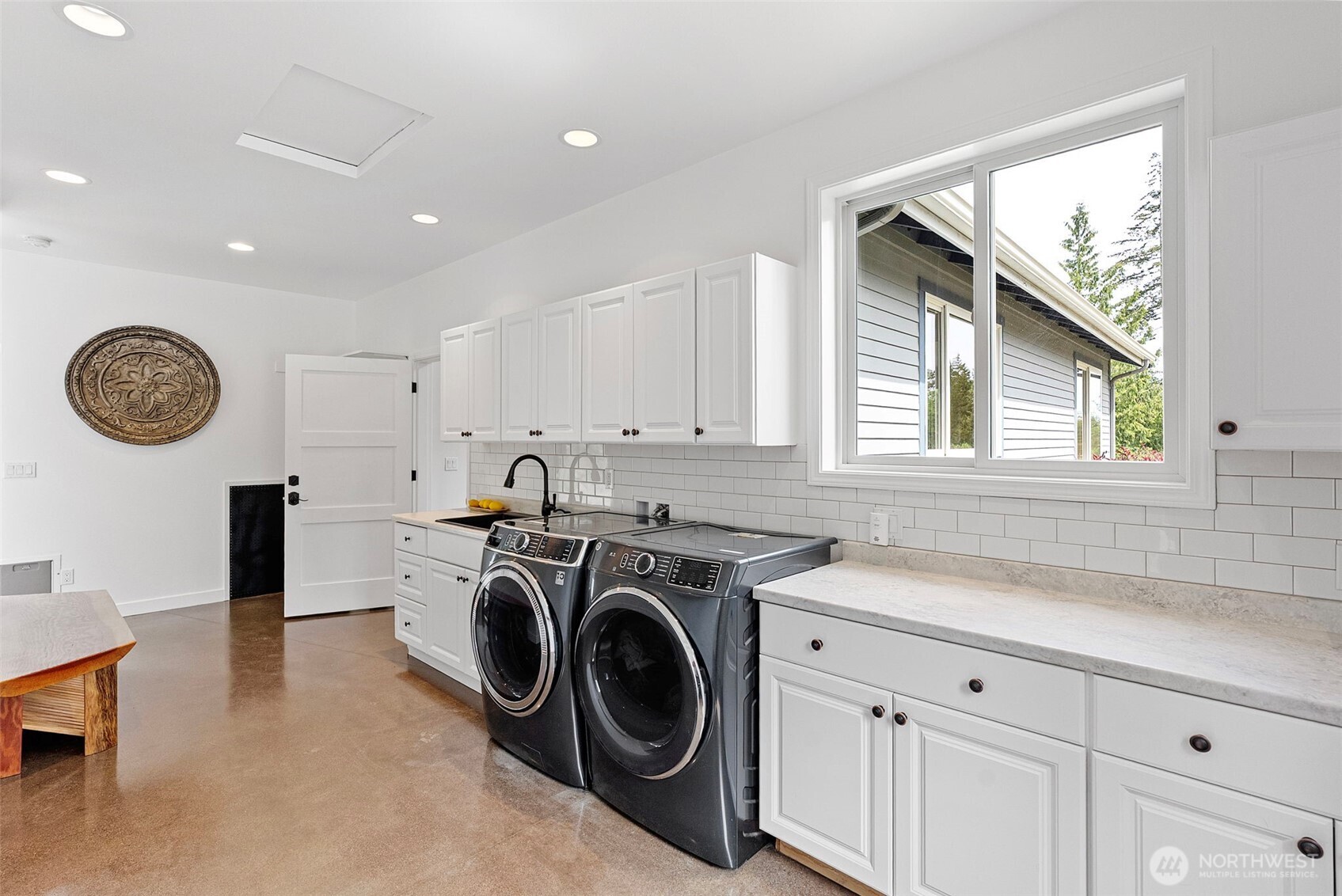 1002 NW Thompson Road