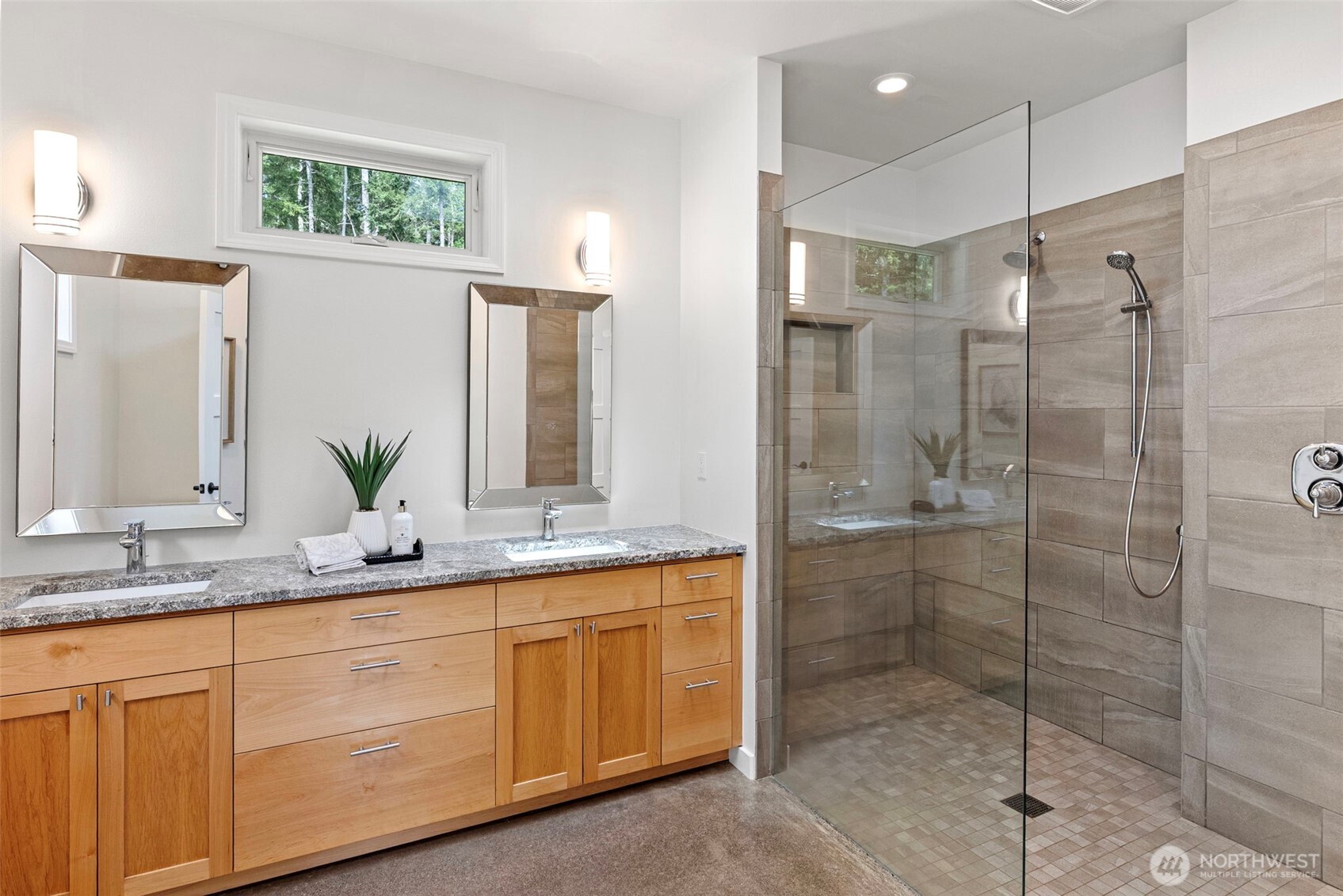 1002 NW Thompson Road