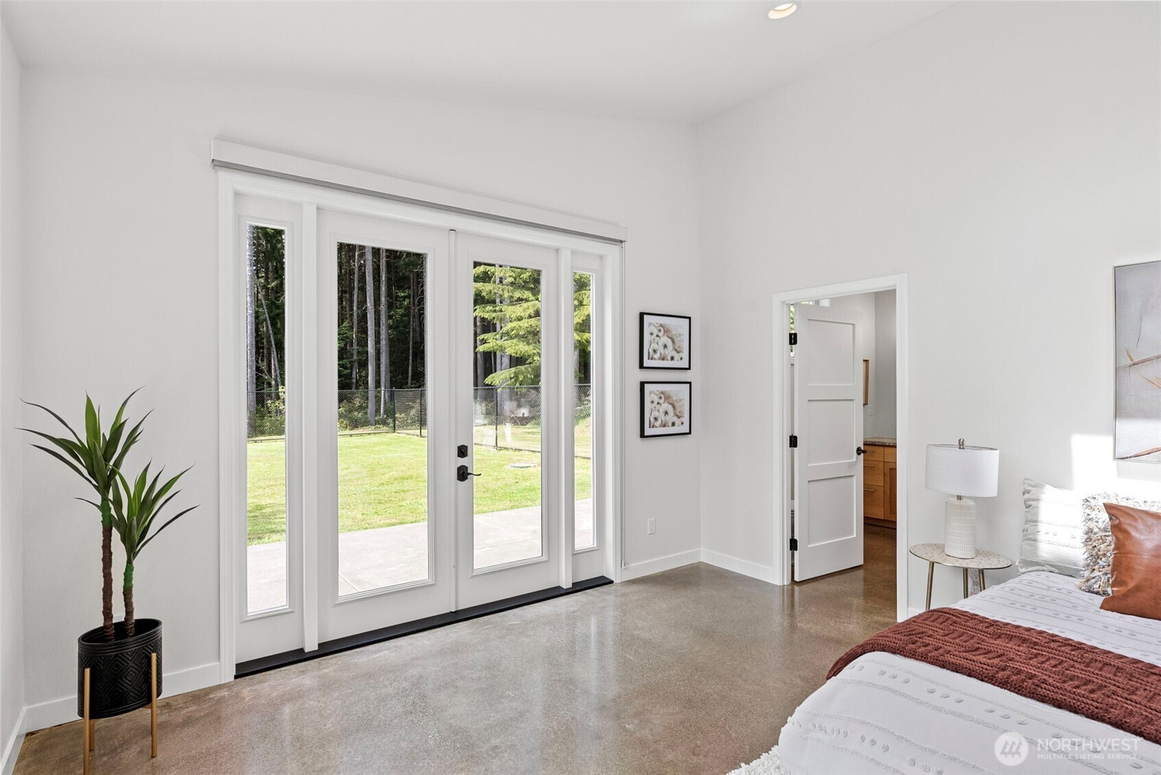 1002 NW Thompson Road