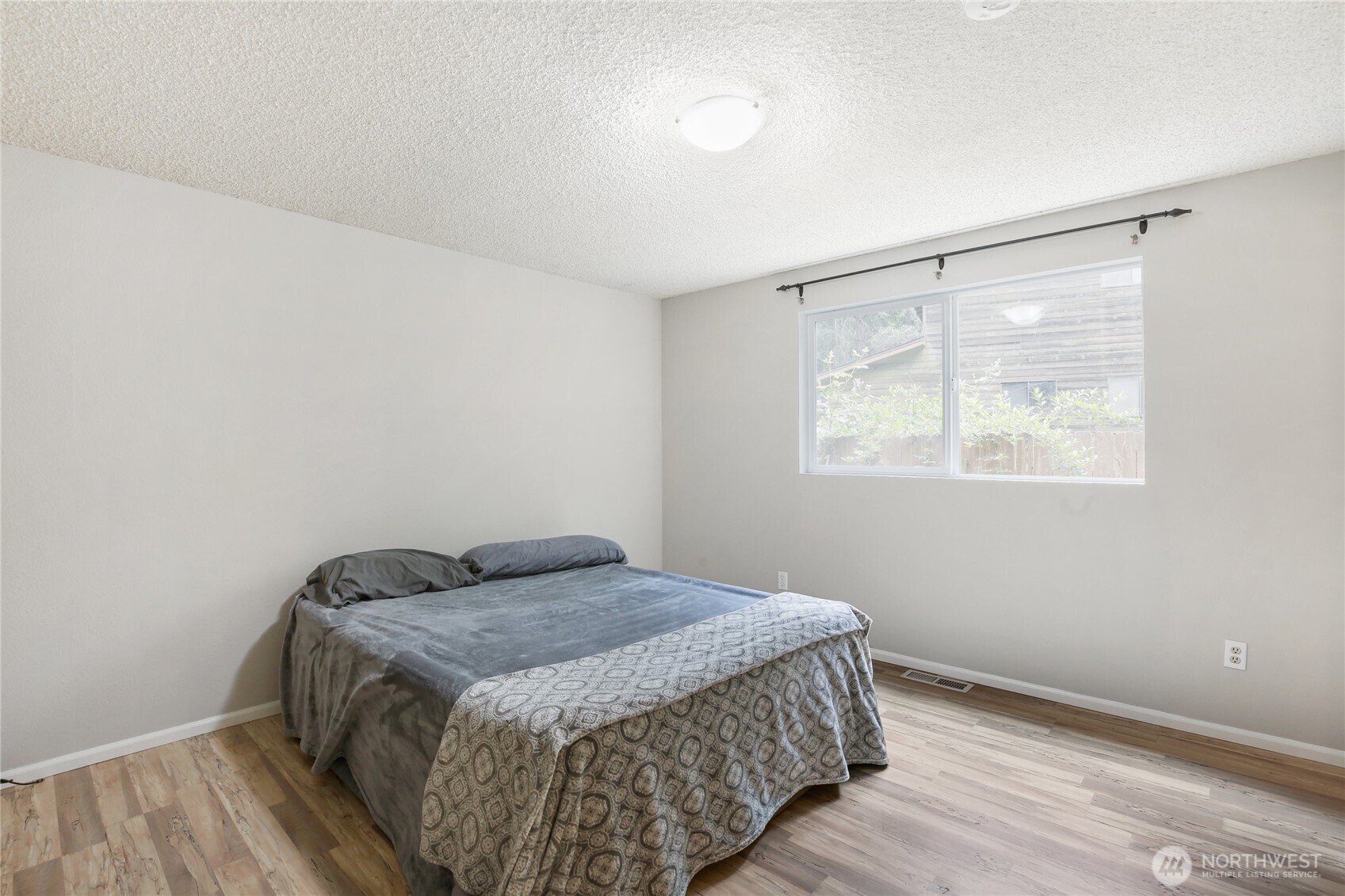 8200 NE View Ridge Lane