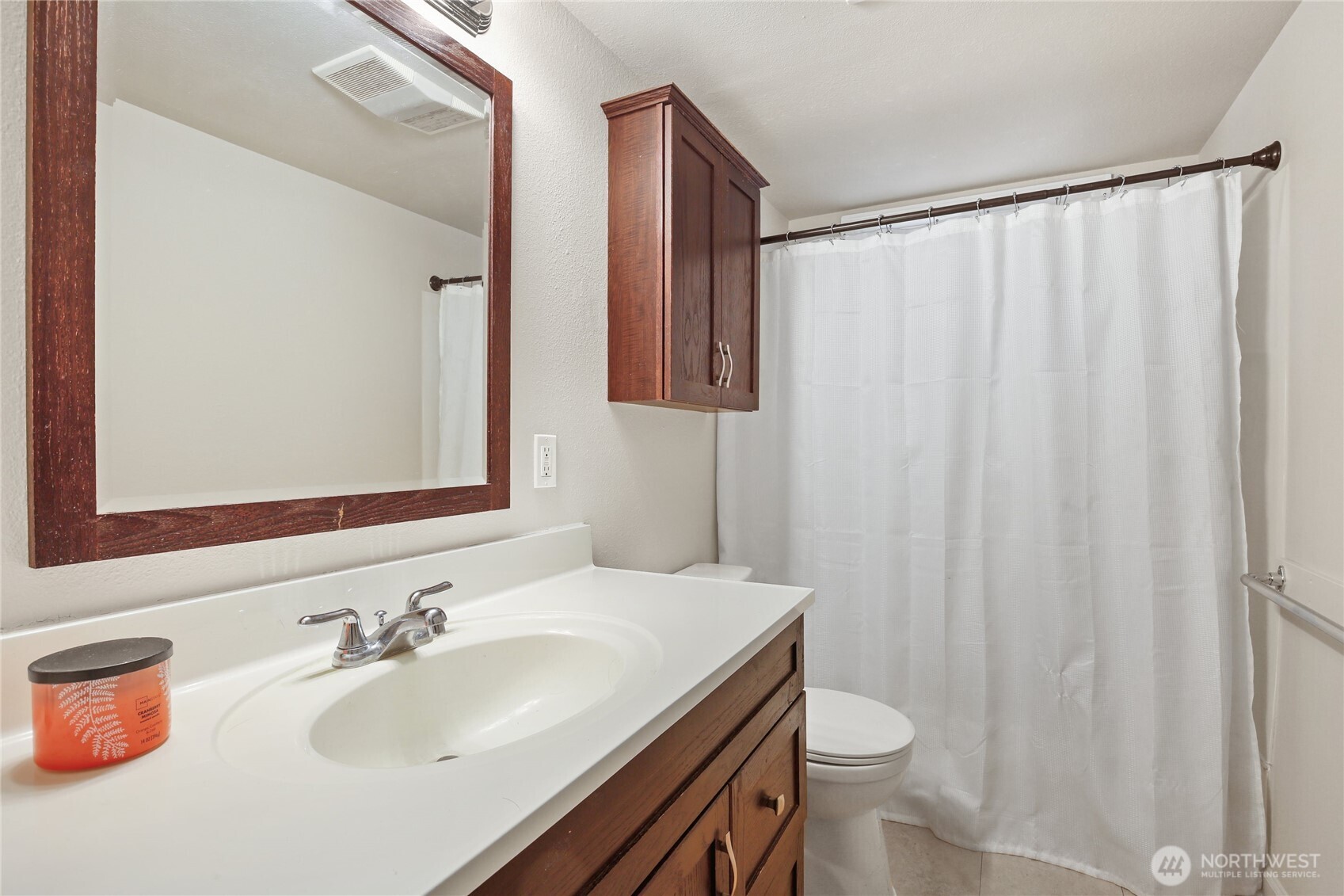 8200 NE View Ridge Lane