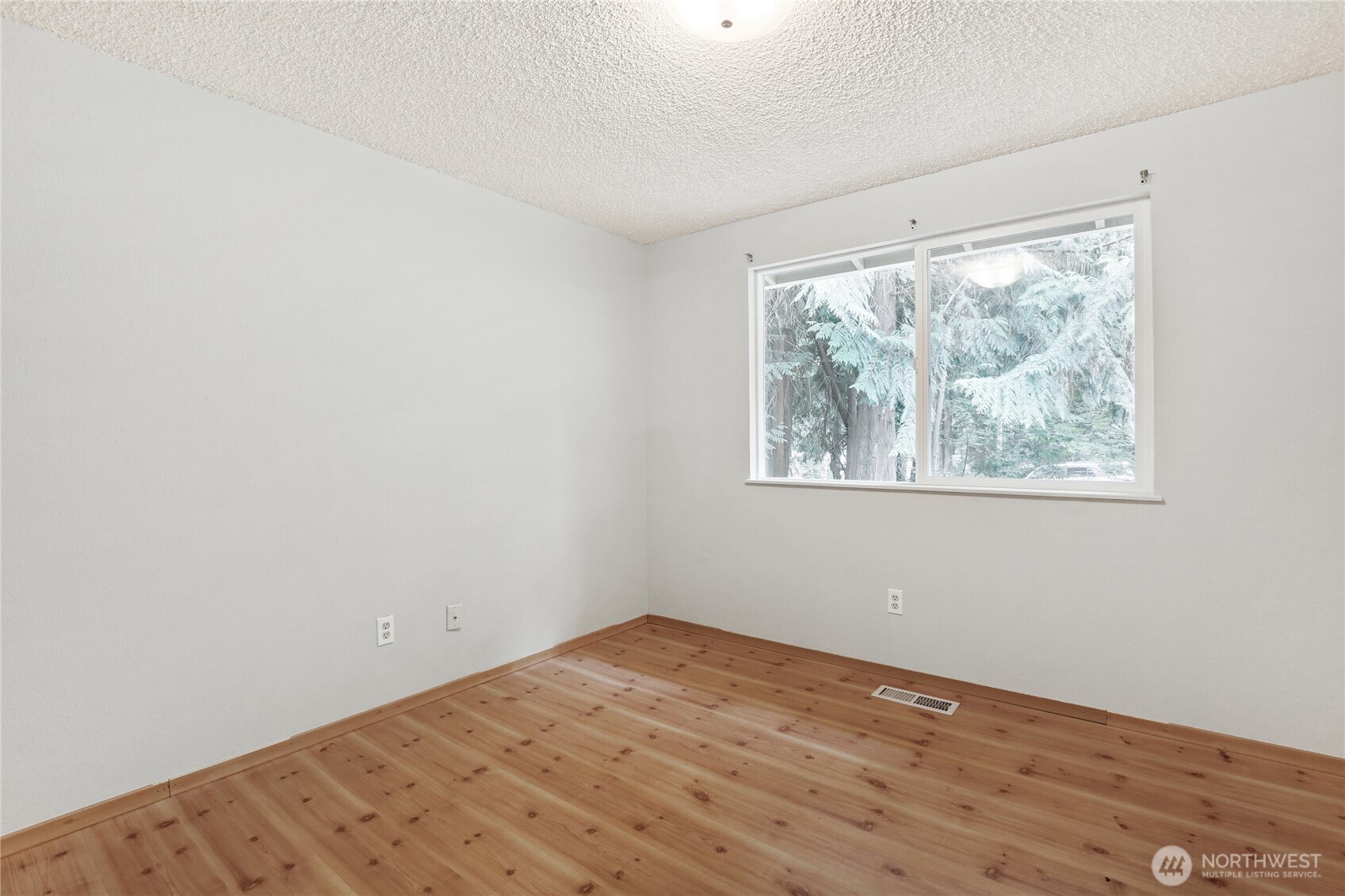 8200 NE View Ridge Lane