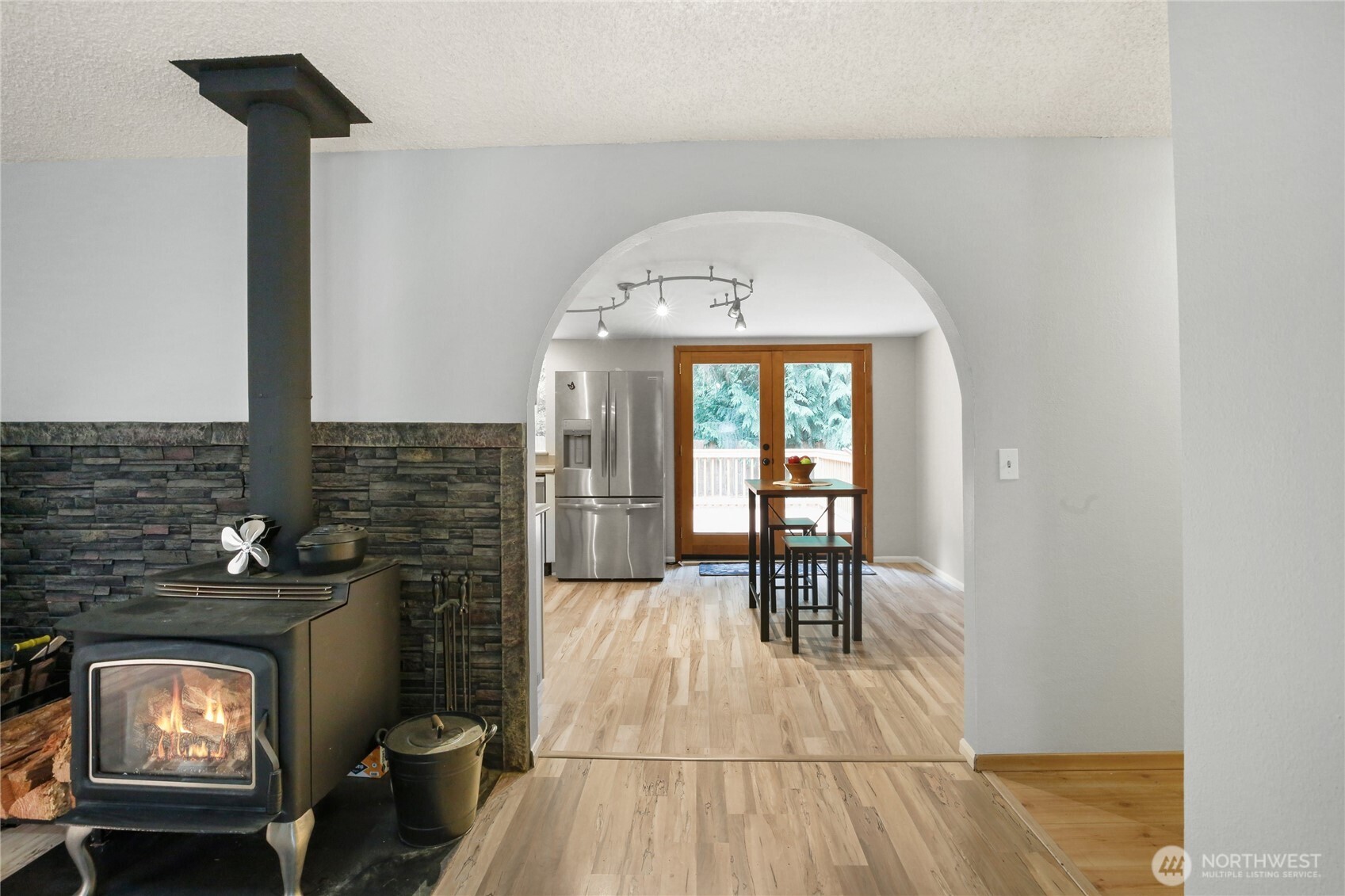 8200 NE View Ridge Lane