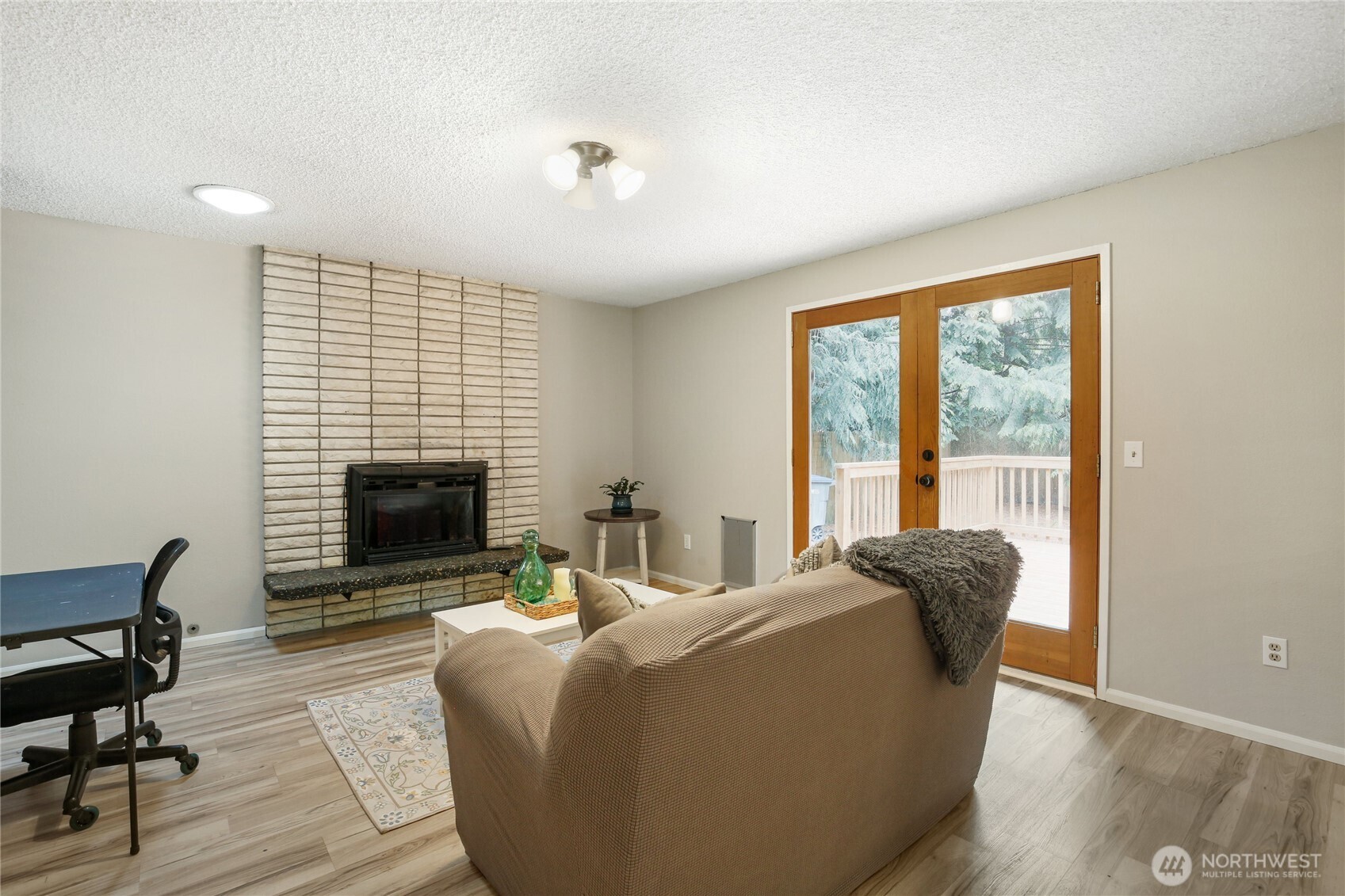 8200 NE View Ridge Lane