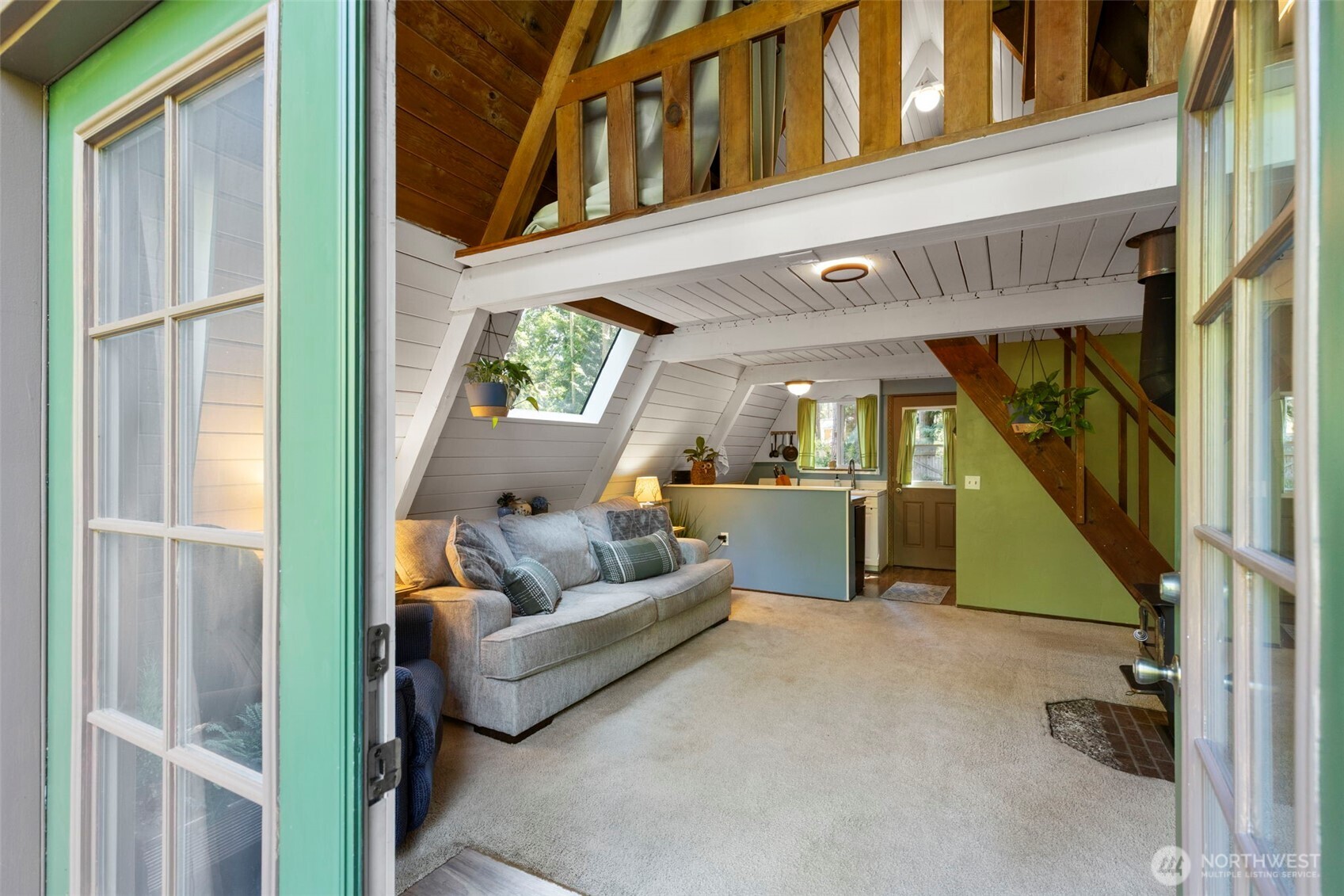 6081 NE Ponderosa Boulevard