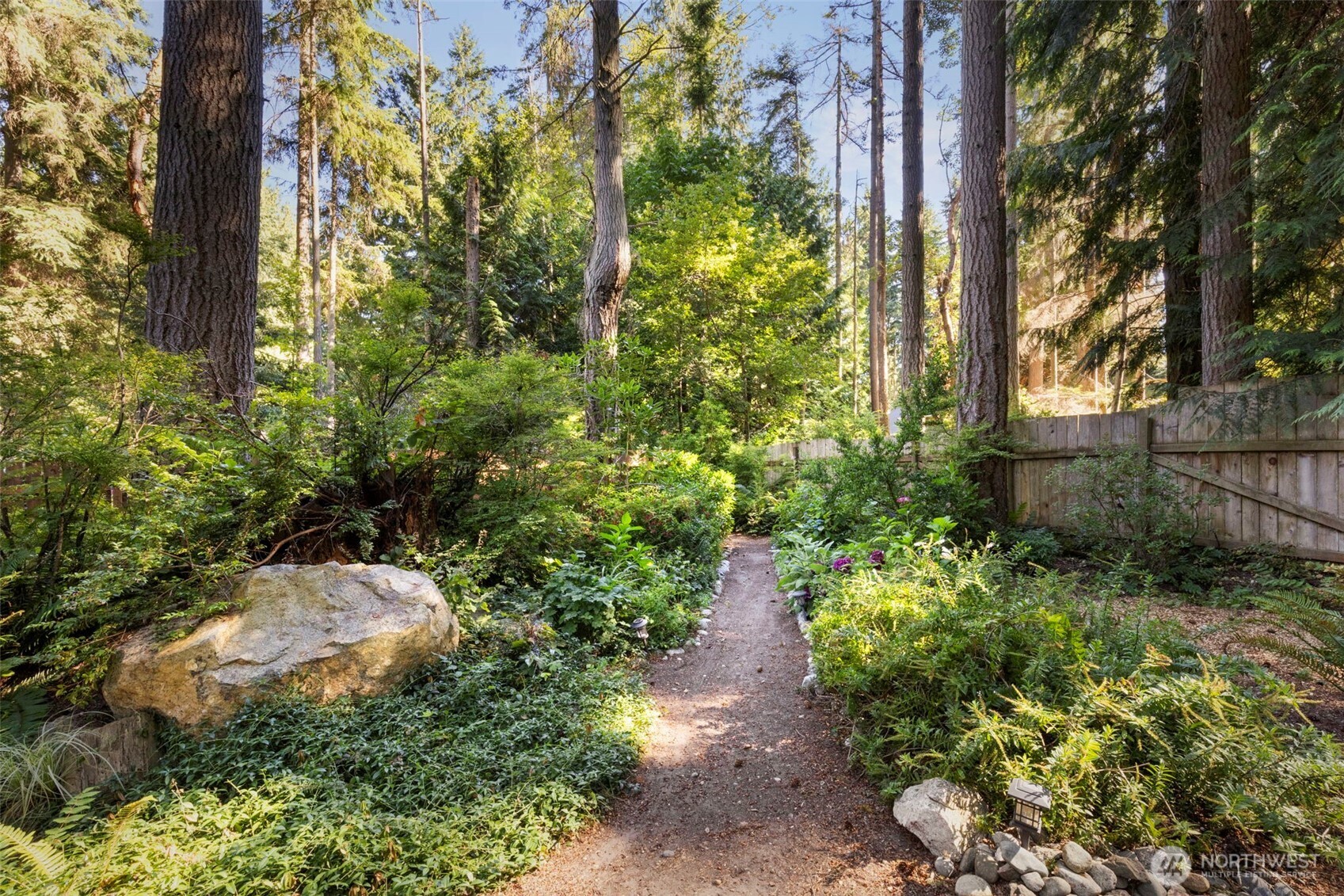 6081 NE Ponderosa Boulevard