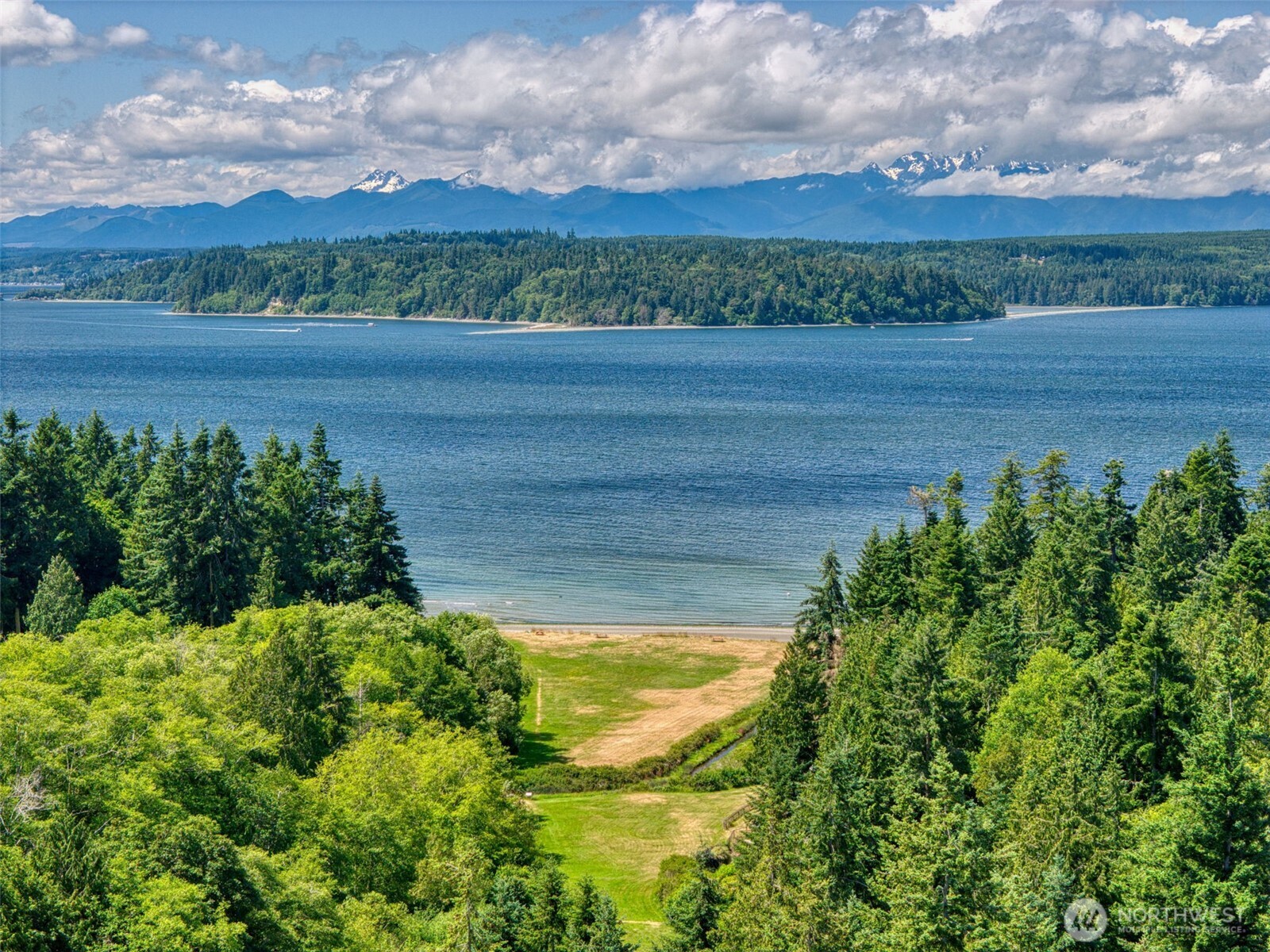 6081 NE Ponderosa Boulevard