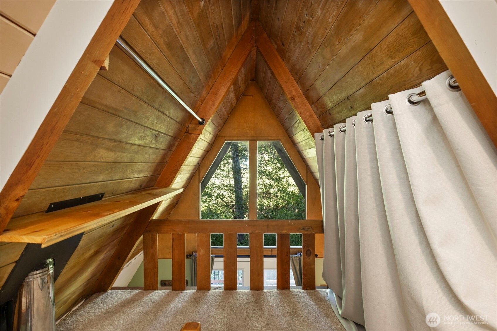 6081 NE Ponderosa Boulevard