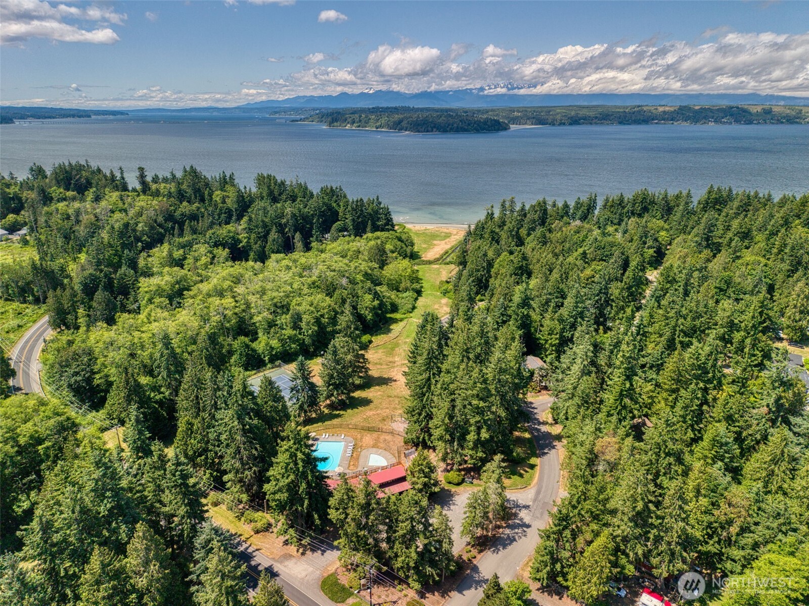 6081 NE Ponderosa Boulevard