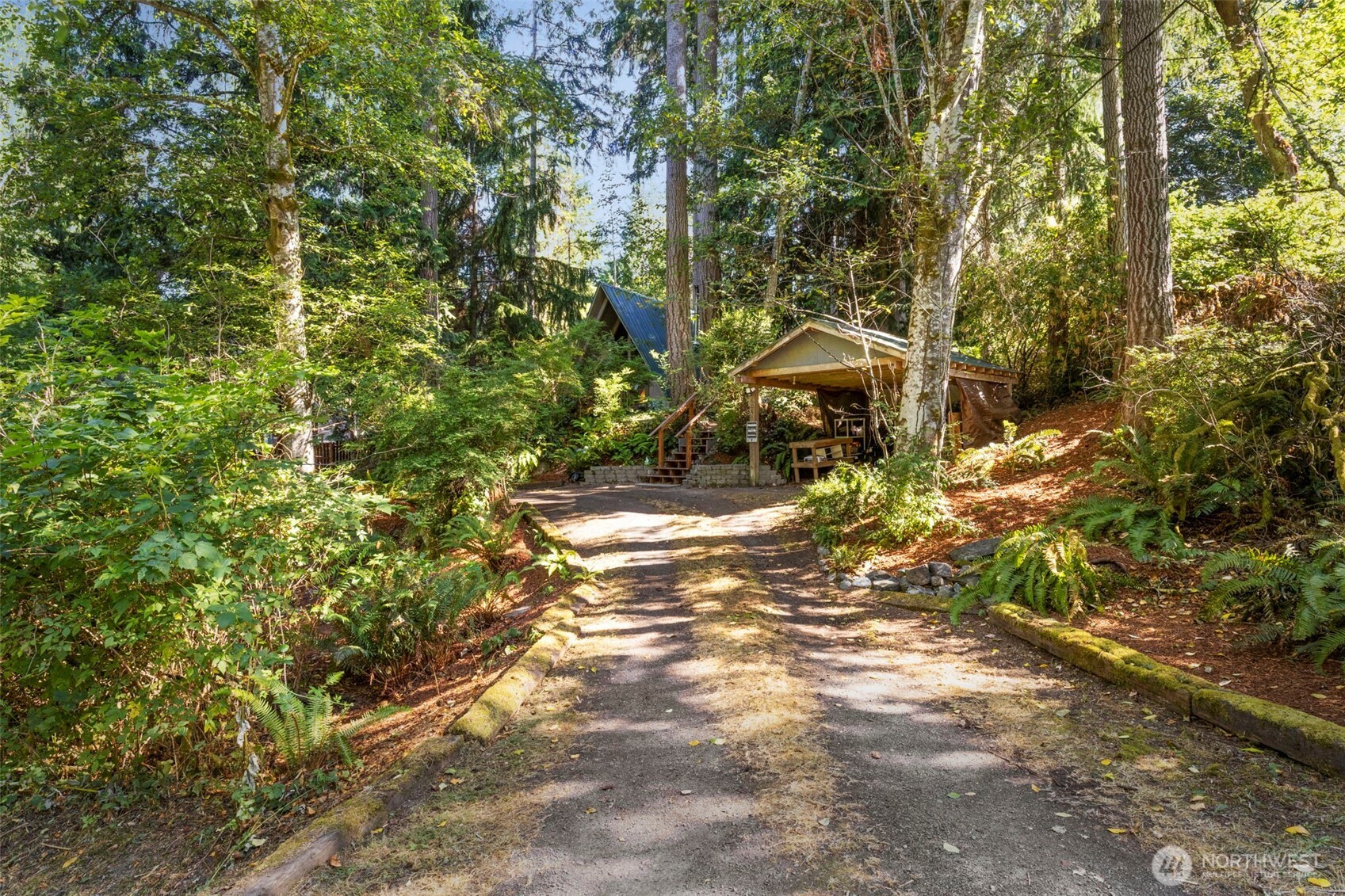 6081 NE Ponderosa Boulevard