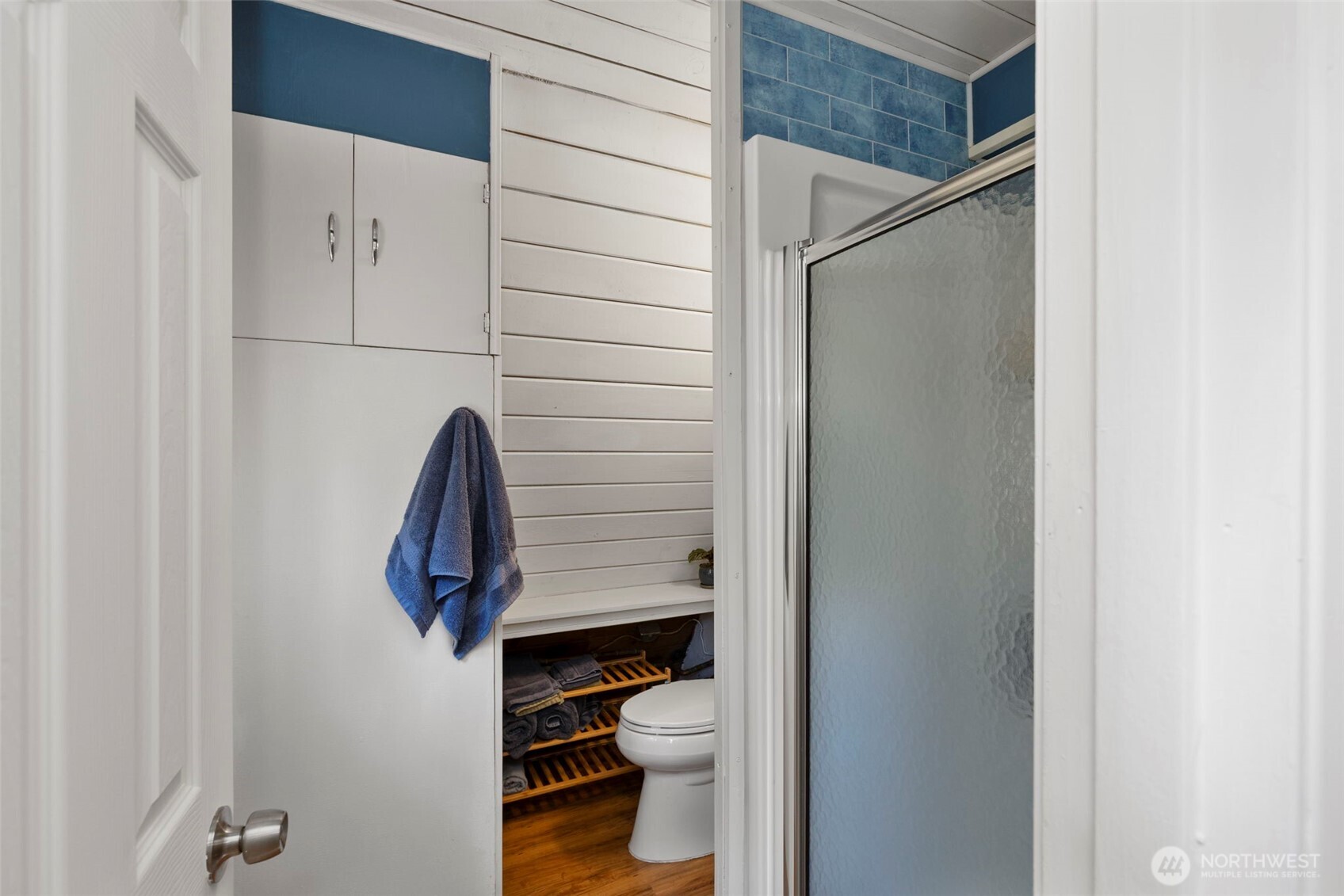 6081 NE Ponderosa Boulevard