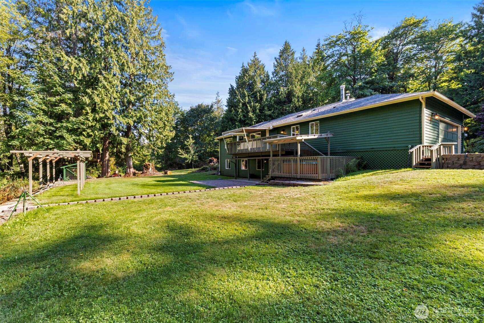 8430 NE Country Woods Lane