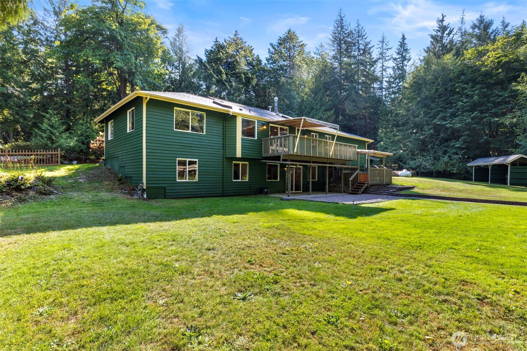 8430 NE Country Woods Lane