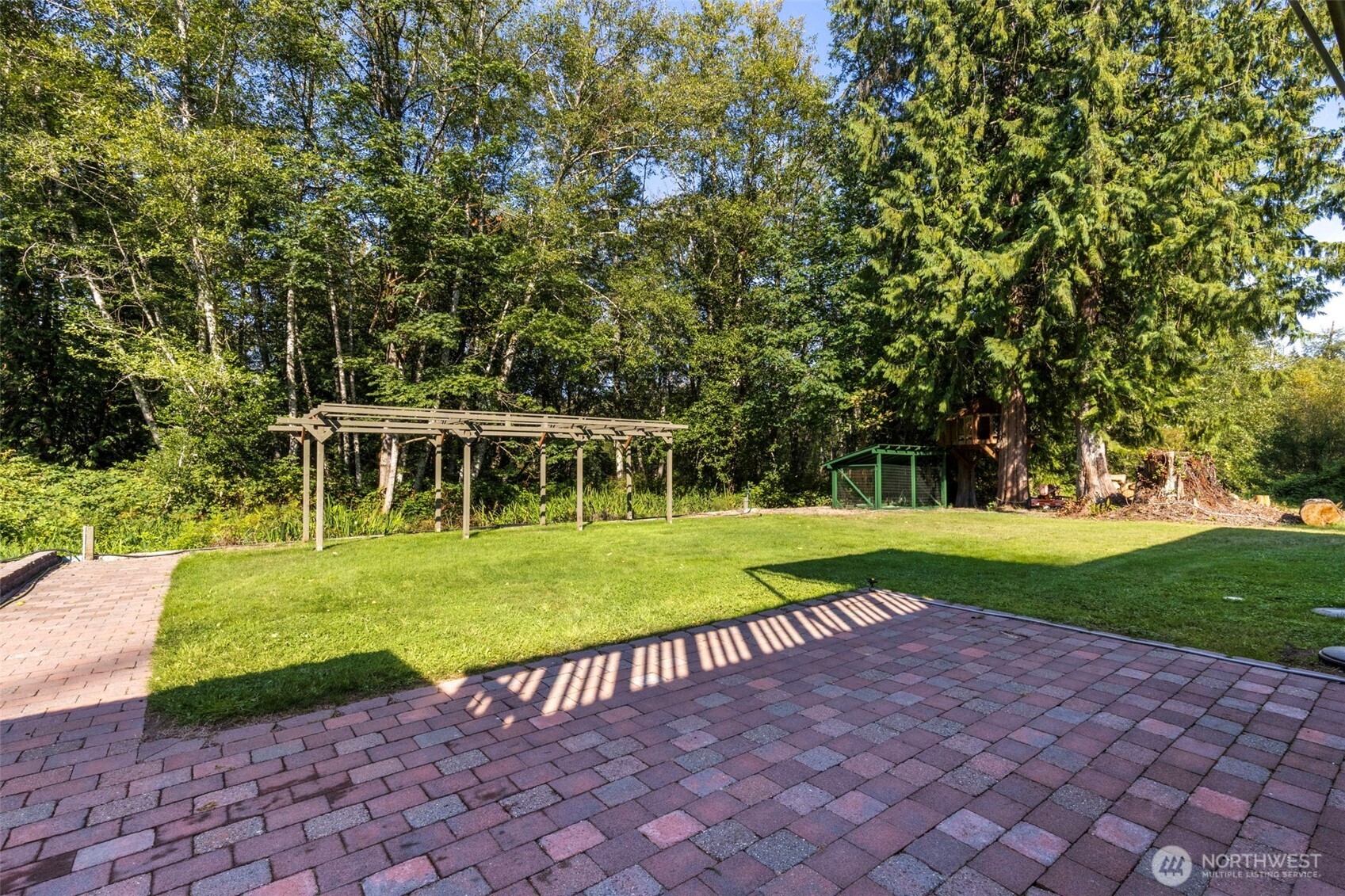 8430 NE Country Woods Lane