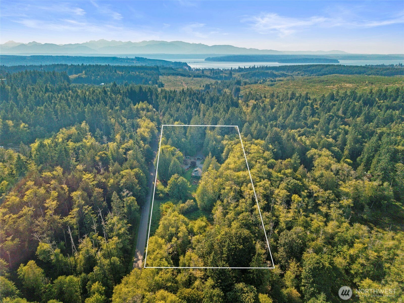 8430 NE Country Woods Lane