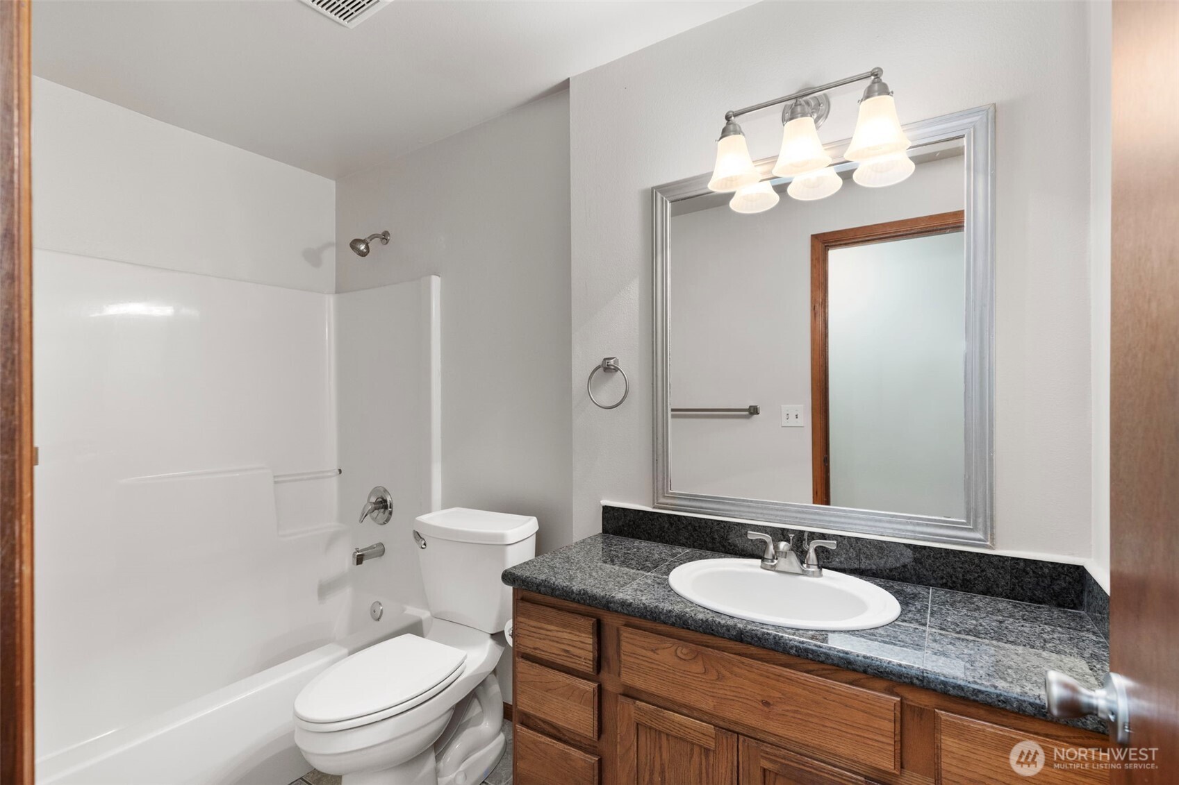 8430 NE Country Woods Lane