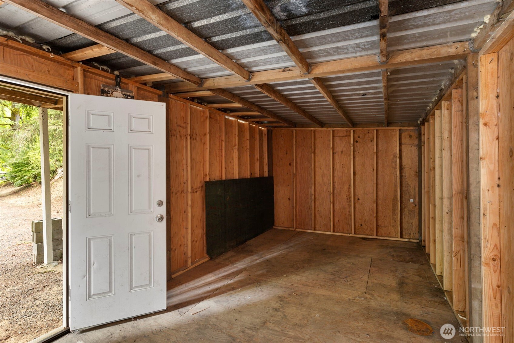 27648 Woodside Road NE