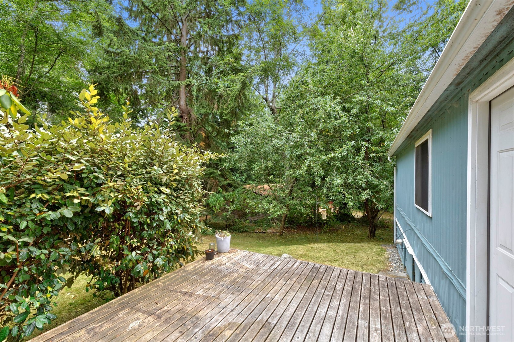 27648 Woodside Road NE