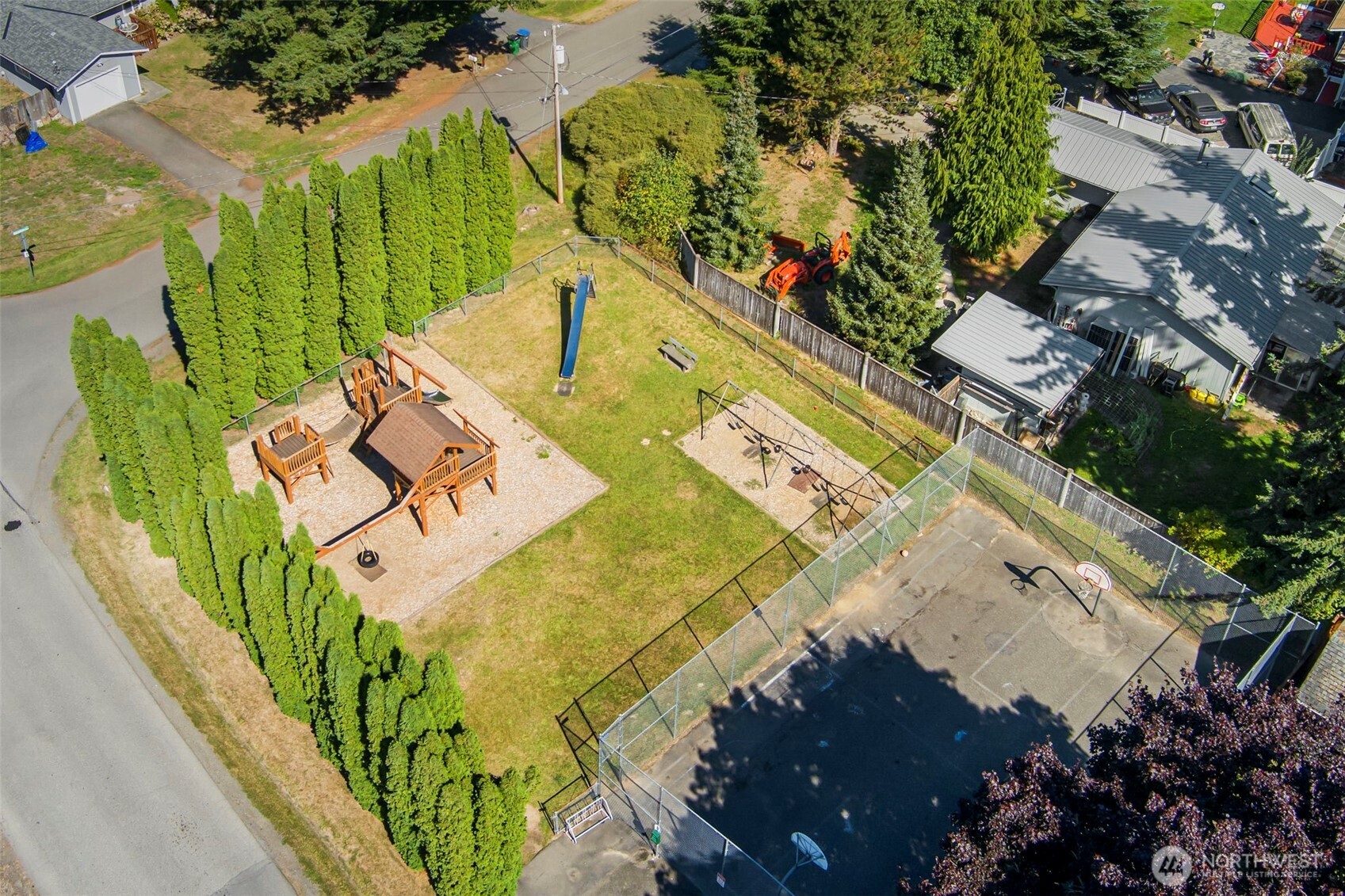 27648 Woodside Road NE