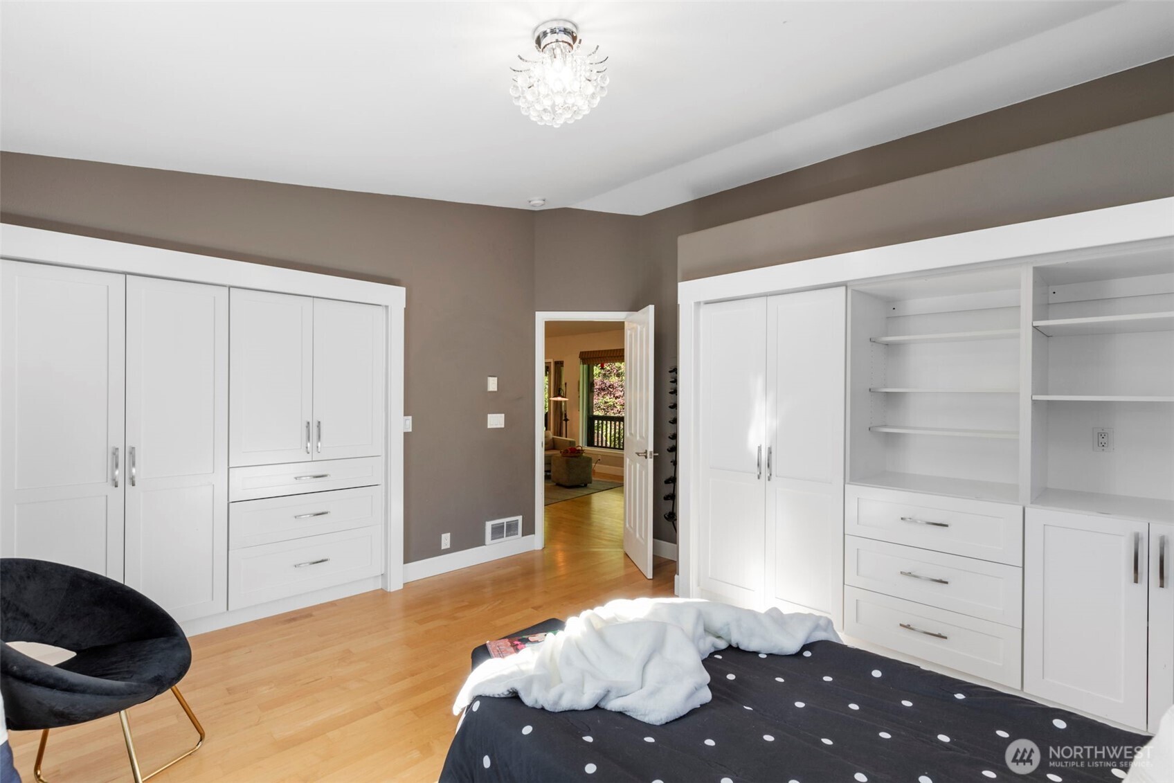 6353 NE Gratitude Way