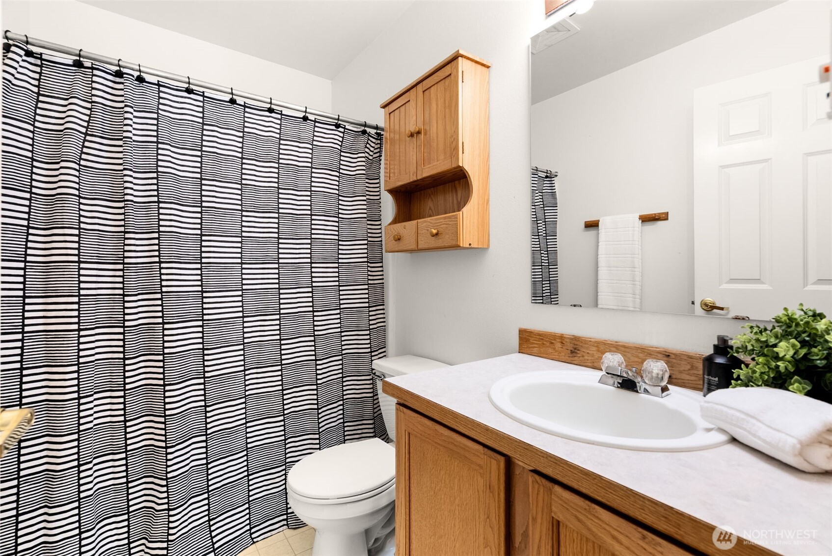 11051 Pansy Place NW