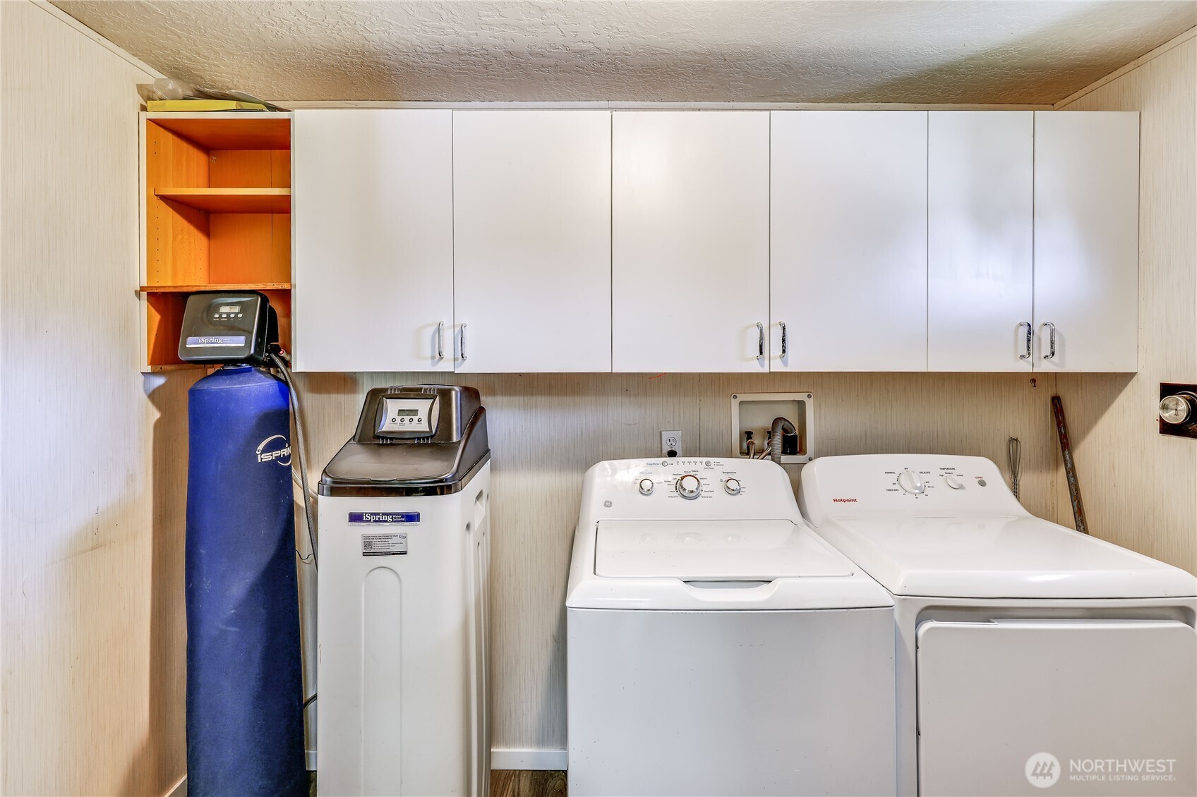 11591 NE Hansen Lane