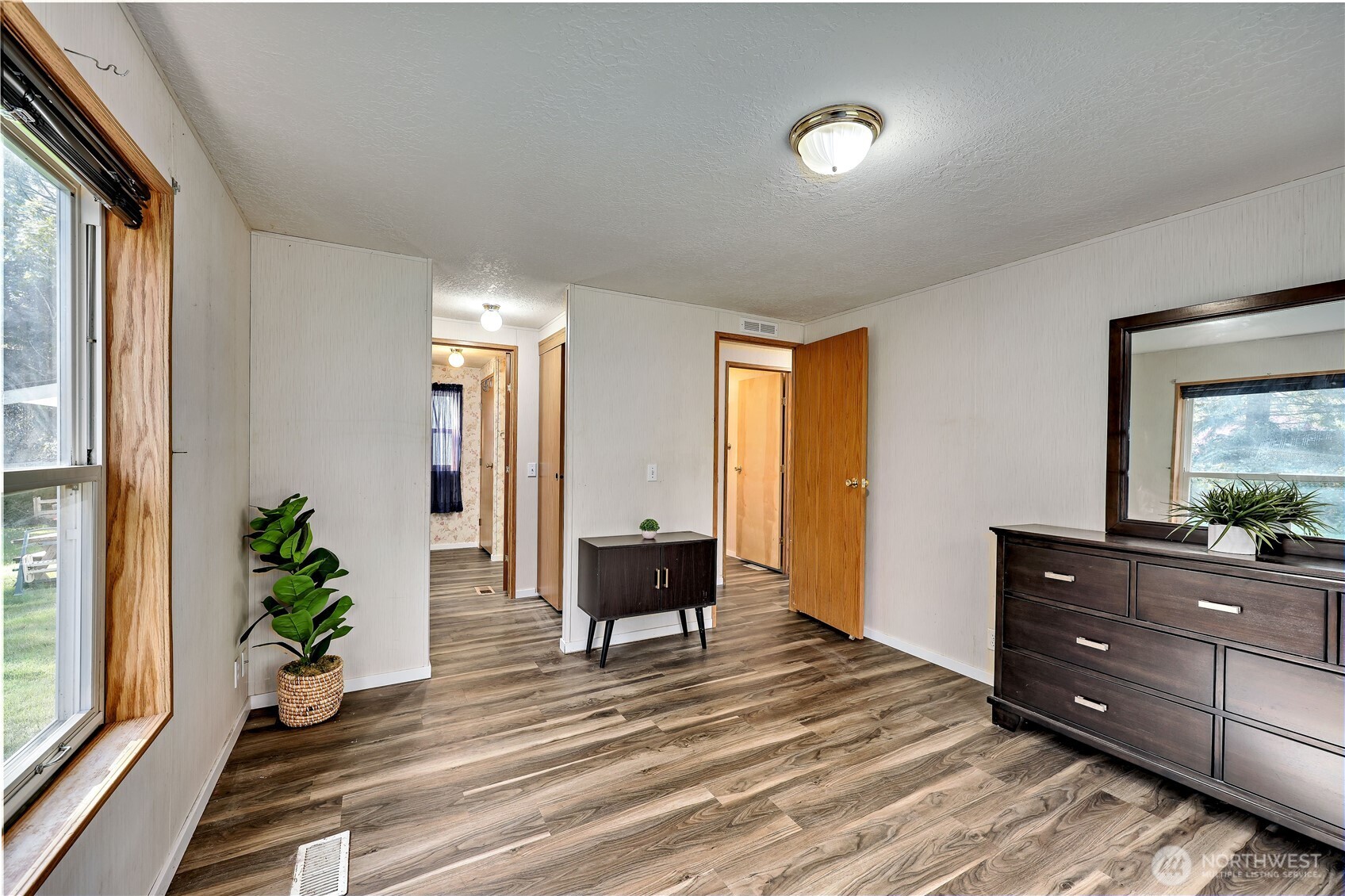 11591 NE Hansen Lane