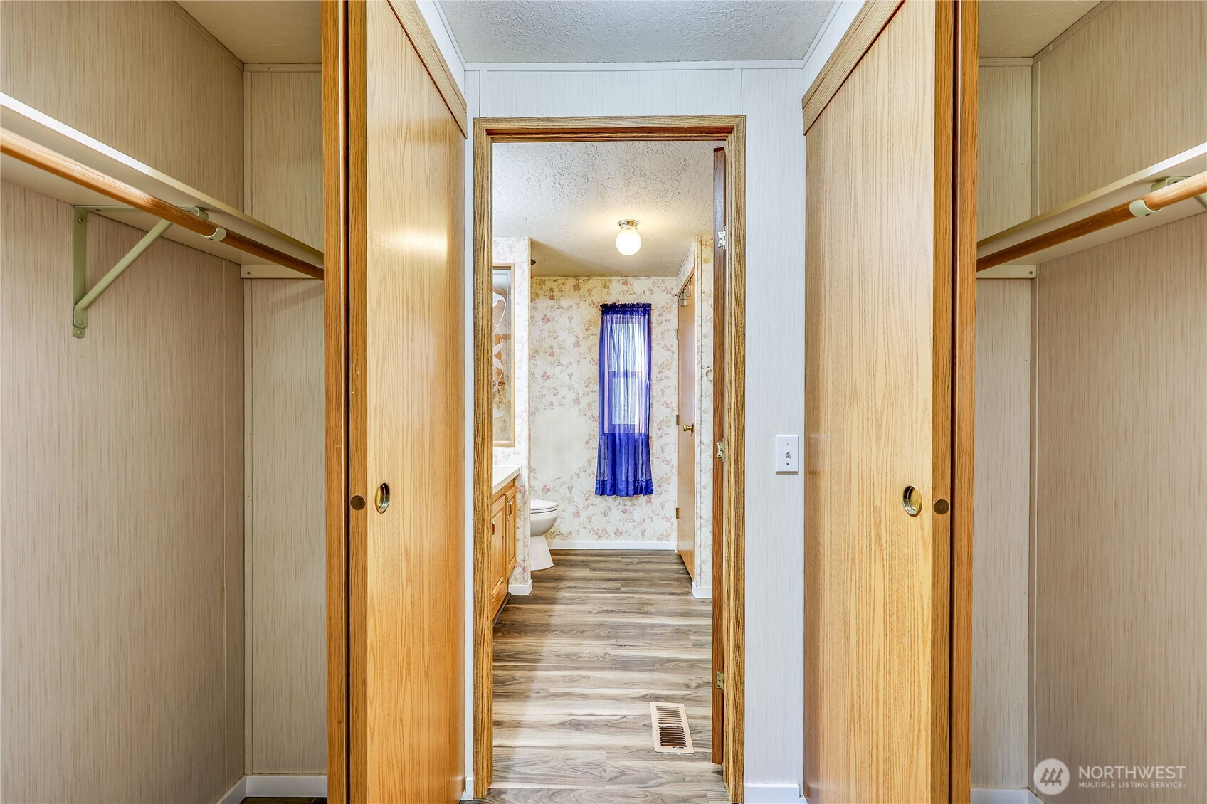 11591 NE Hansen Lane