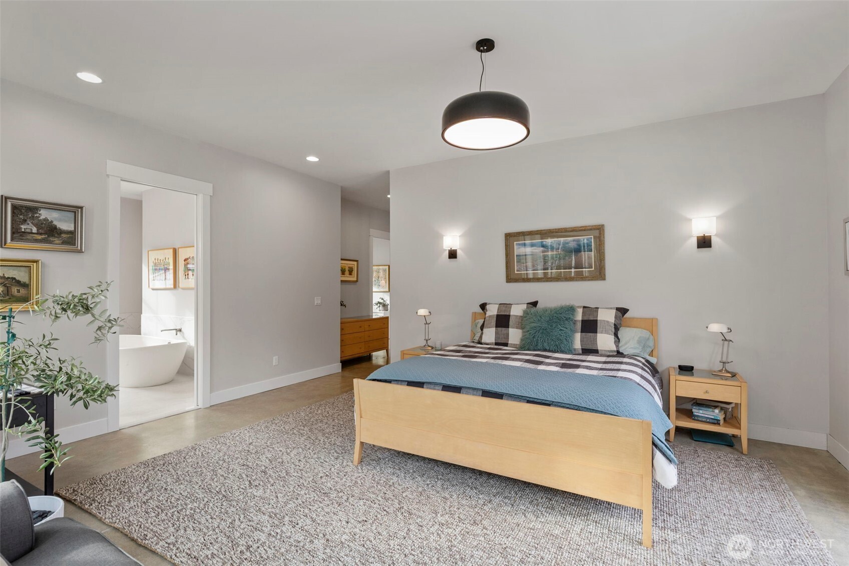 6565 NE Twin Spits Road