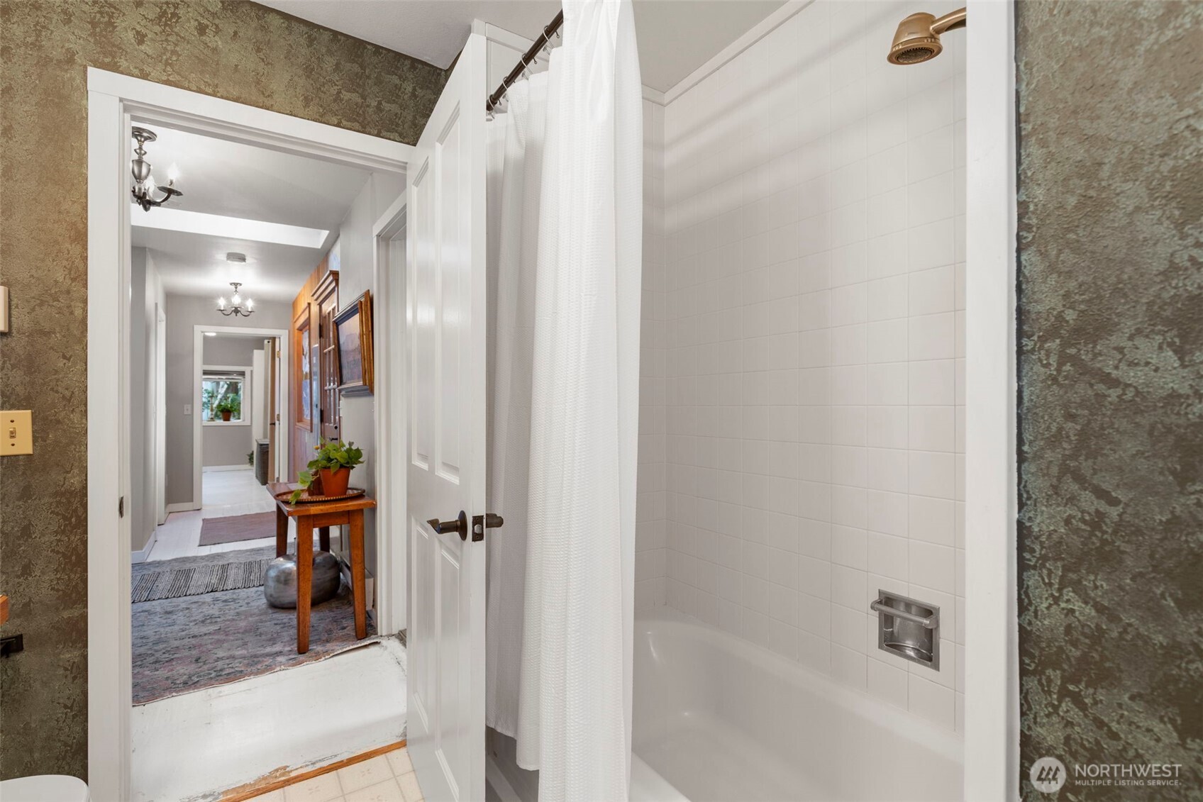 6725 NE Sid Price Road