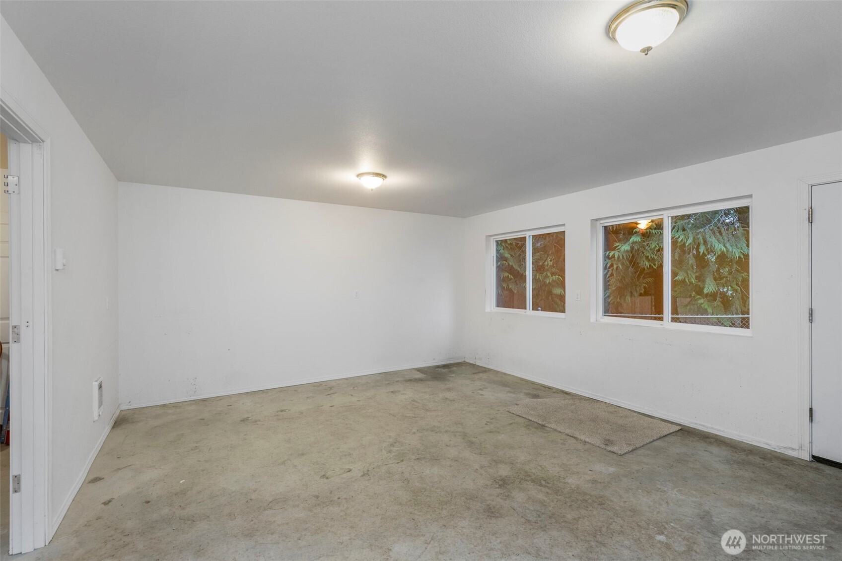 12782 NE Eckern Place