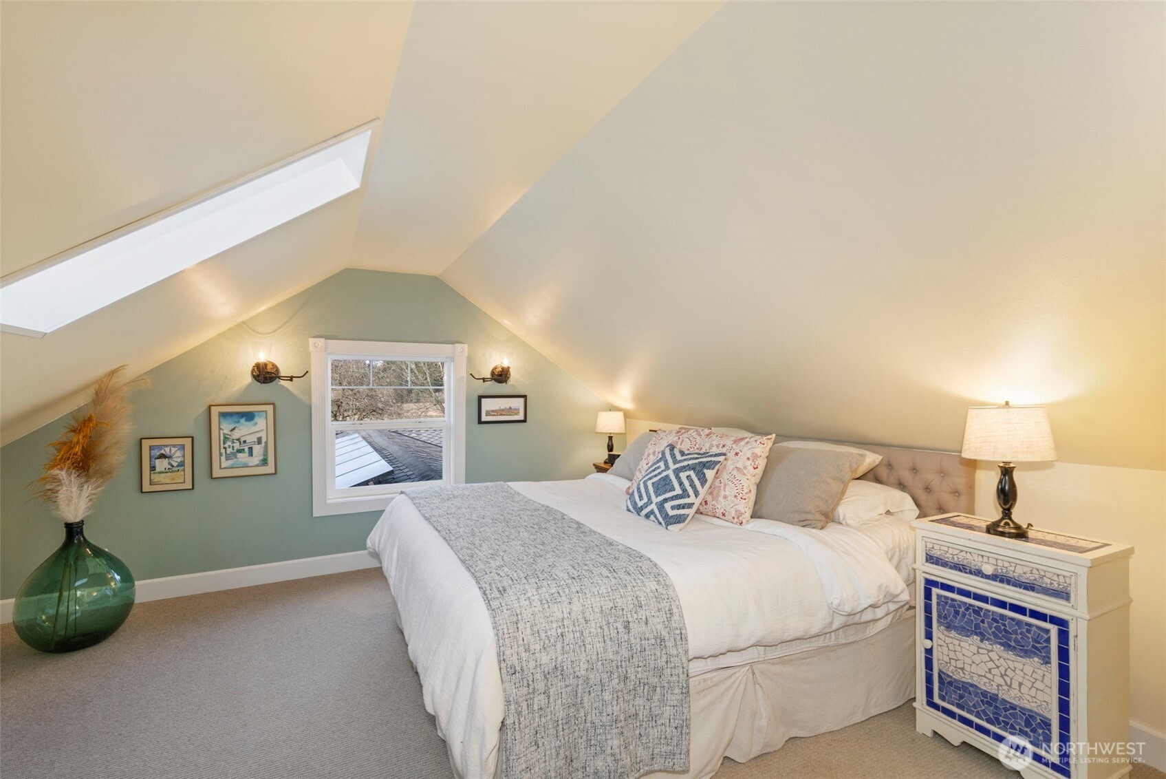 8964 NE State Hwy 104