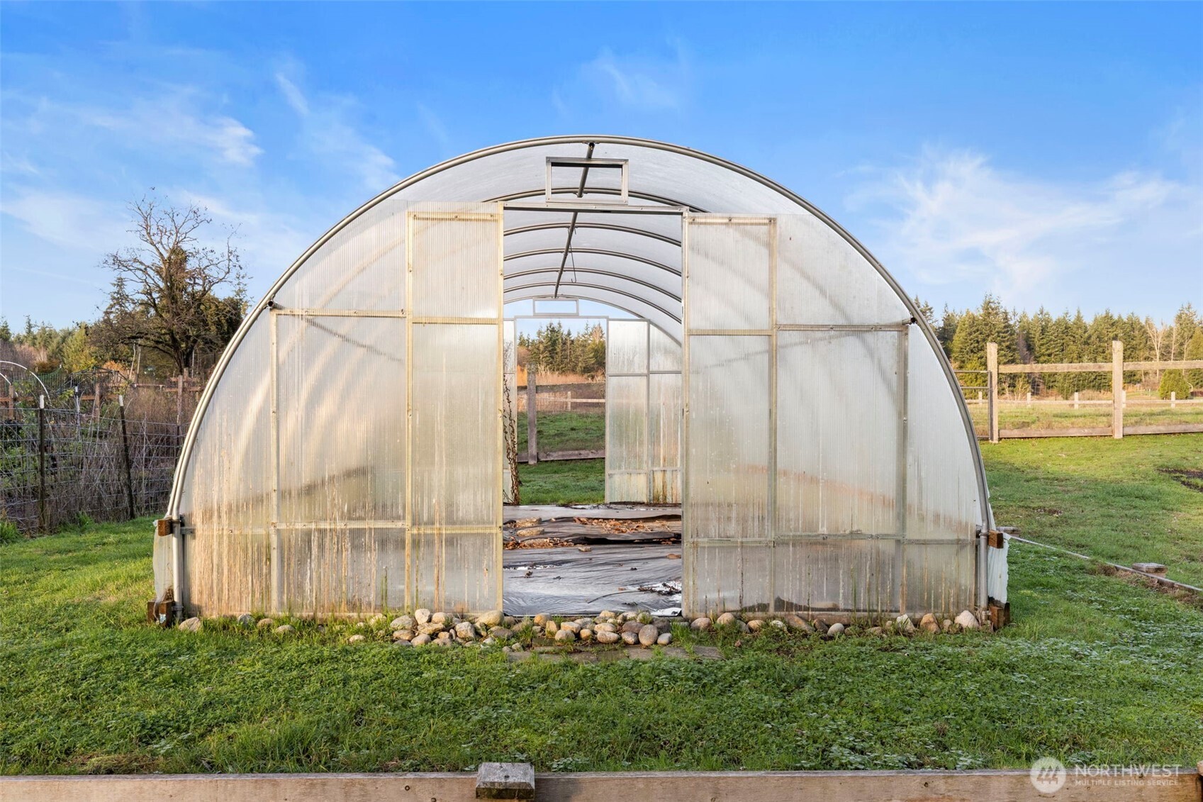 8964 NE State Hwy 104