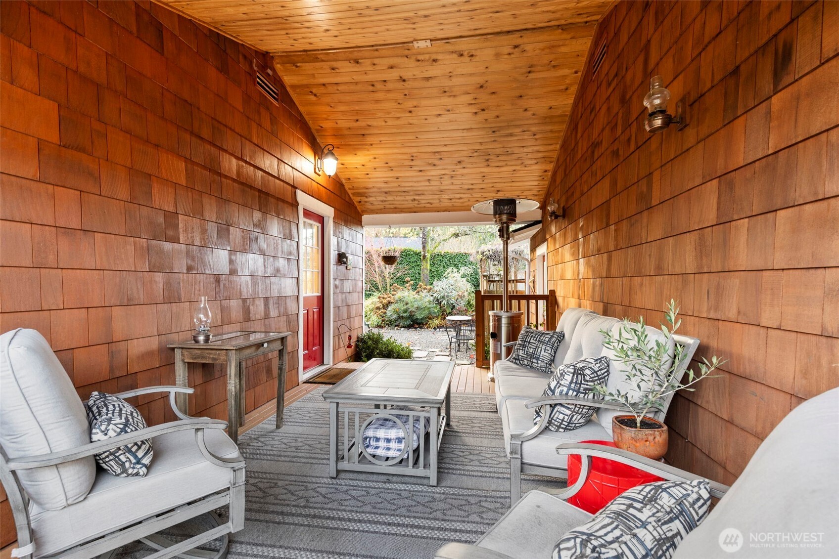 8964 NE State Hwy 104