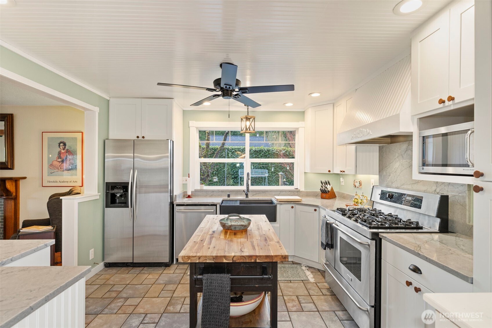 8964 NE State Hwy 104