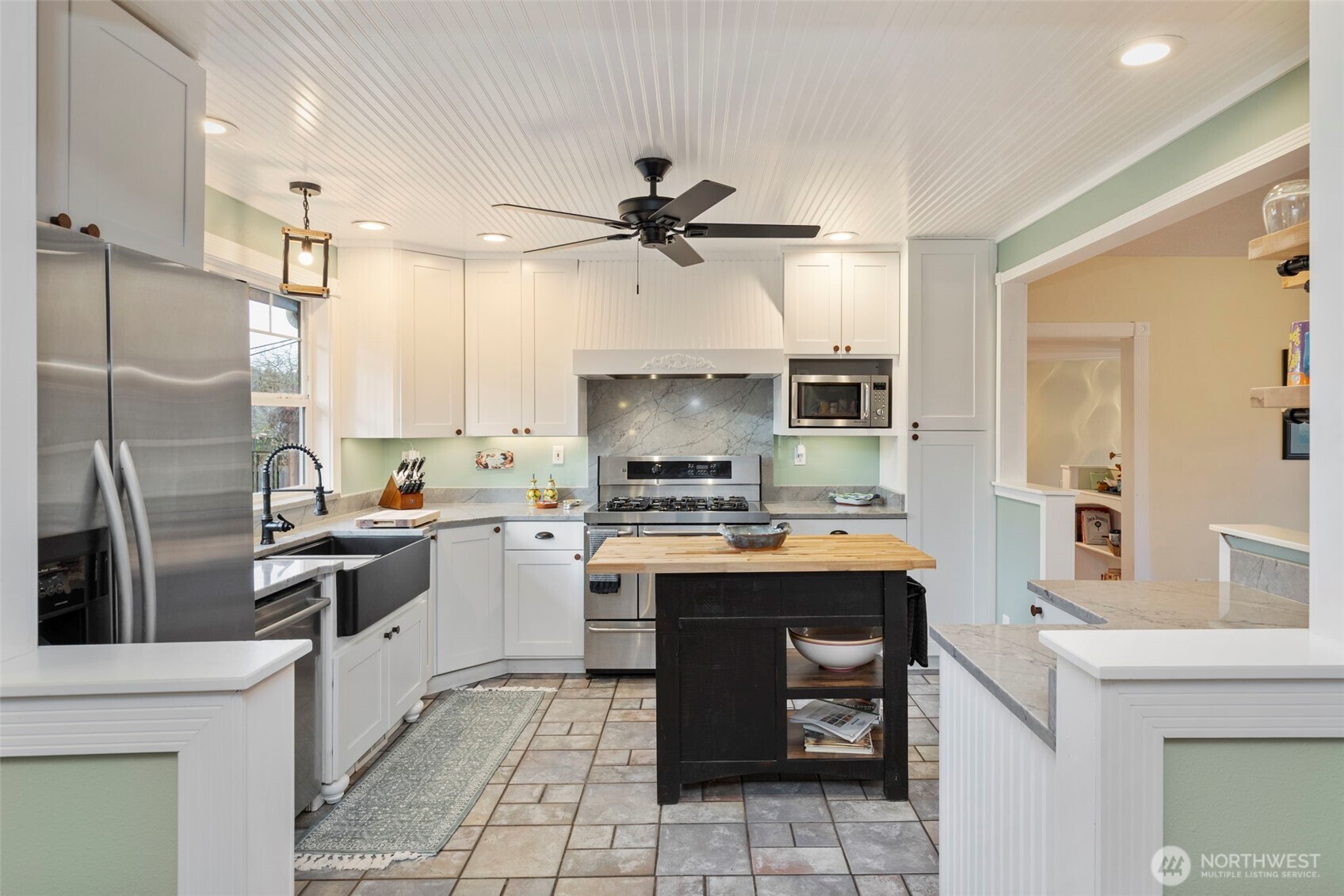 8964 NE State Hwy 104