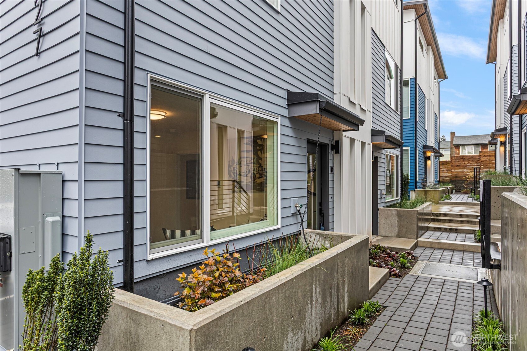 2527 29th Avenue S Unit: B